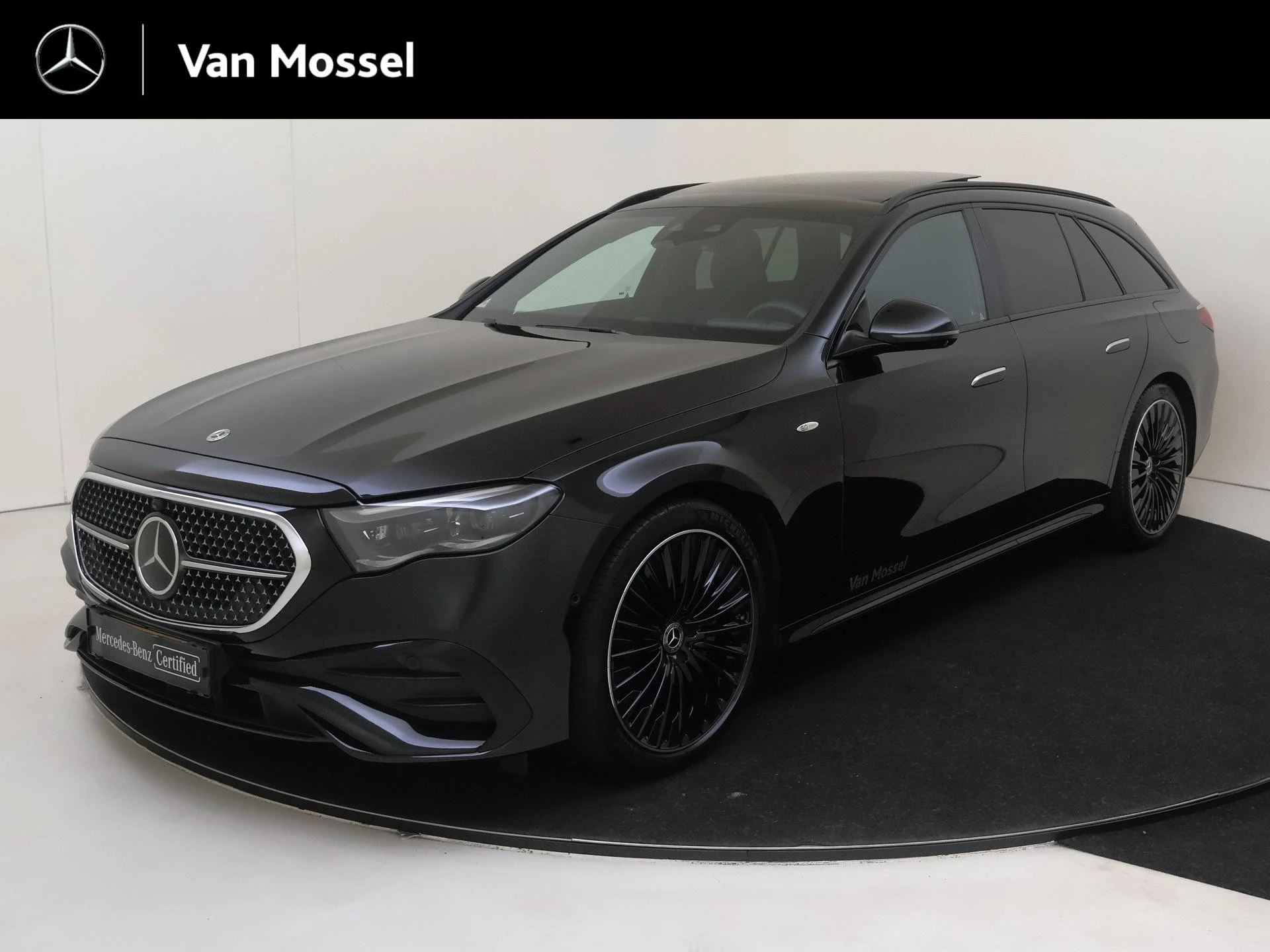 Mercedes-Benz-E-Klasse-image-0