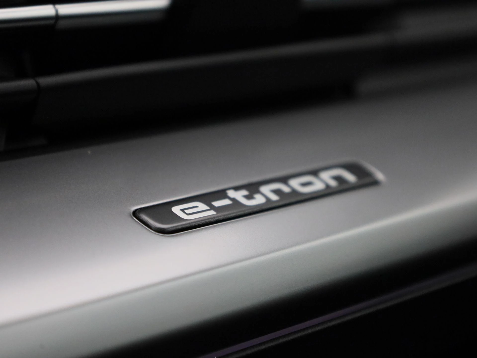 Audi-Q4 e-tron-image-25