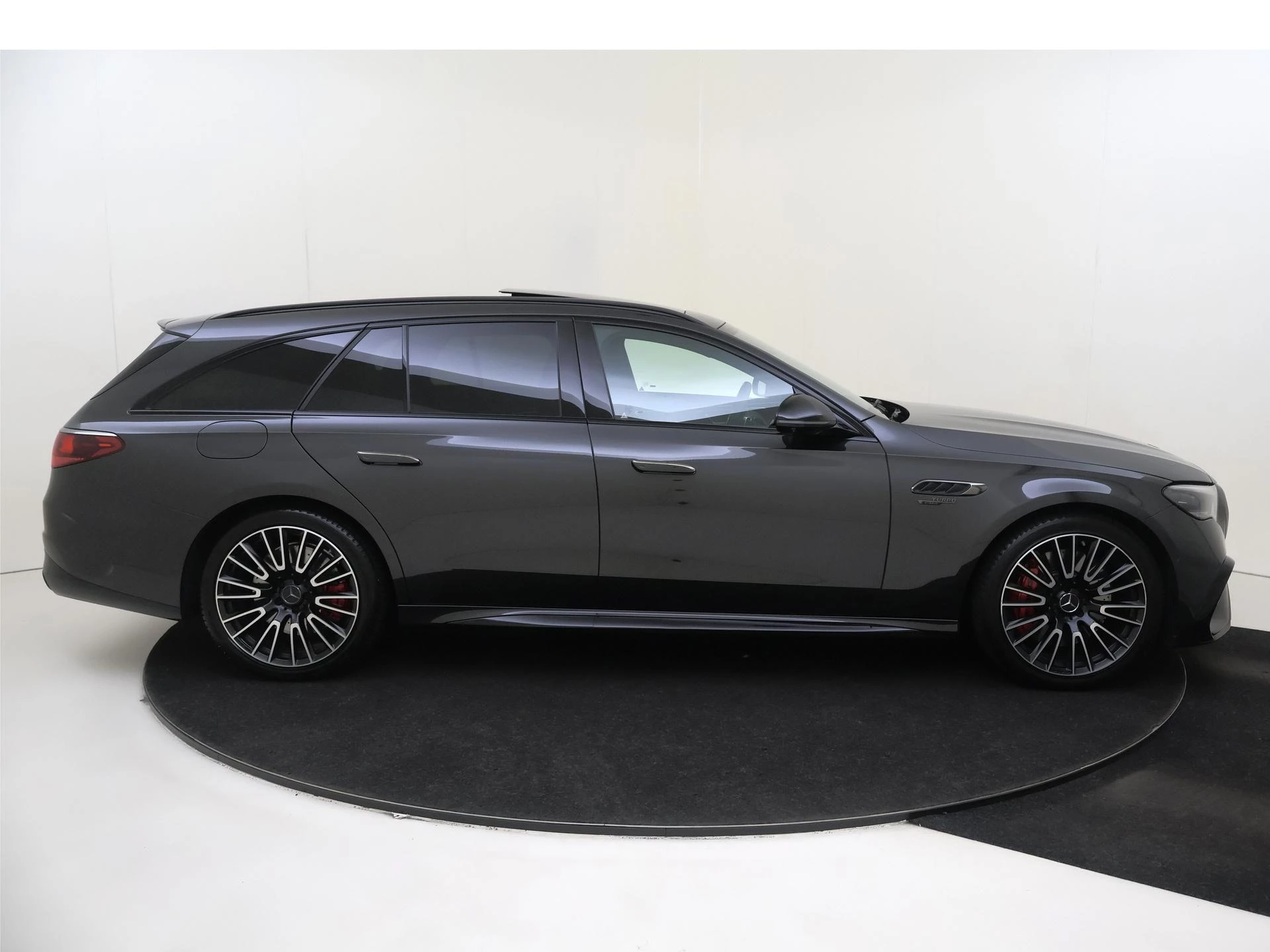Mercedes-Benz E-Klasse Estate AMG 53 4MATIC+ Night Edition