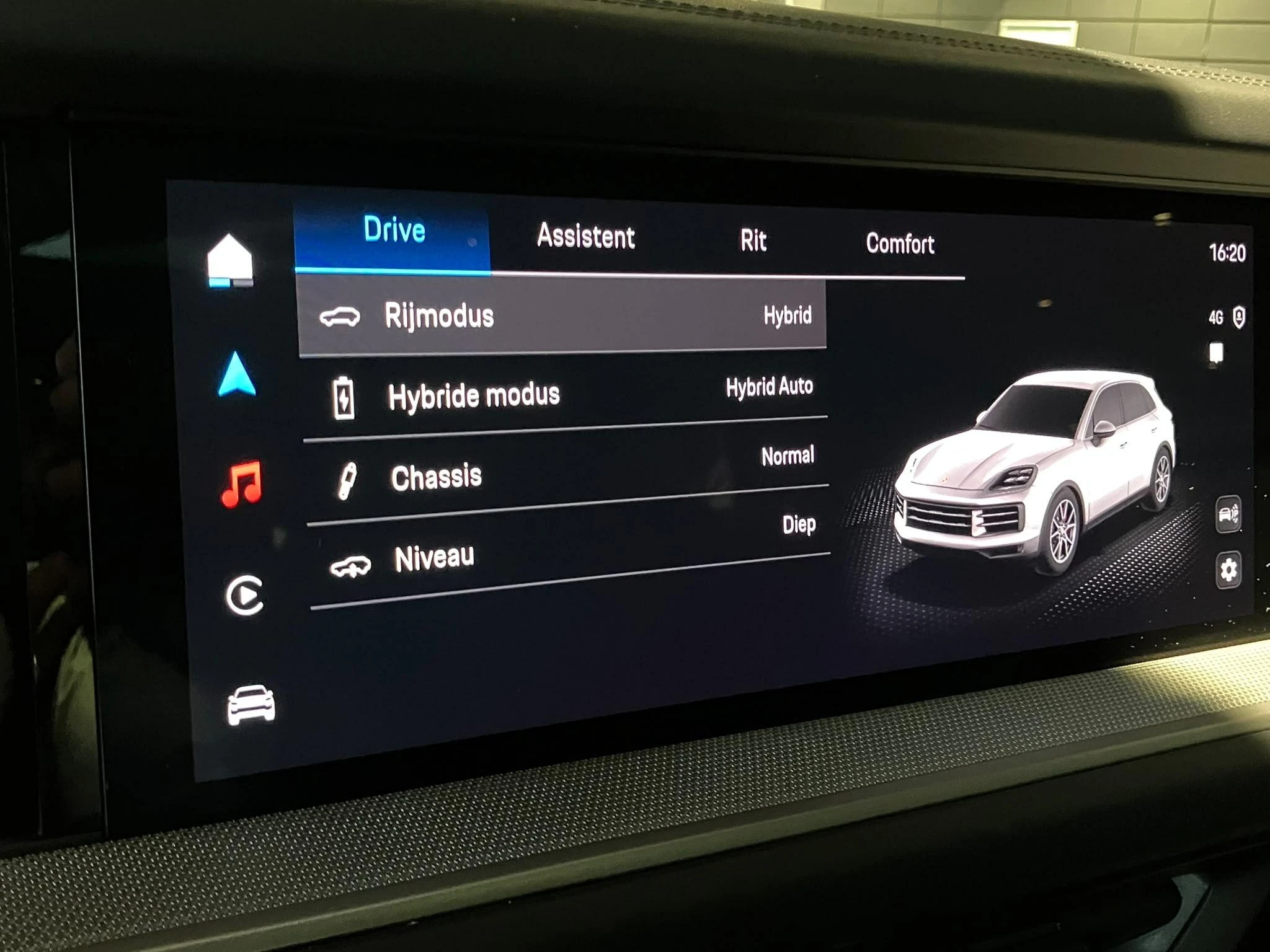Porsche-Cayenne-image-21