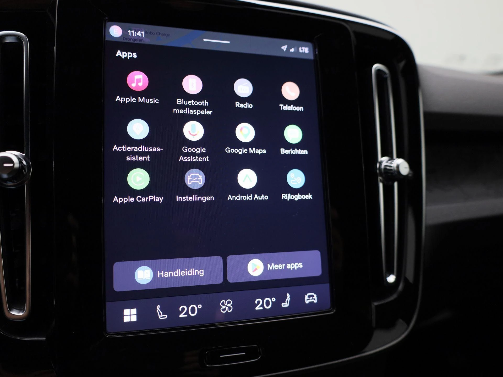 Volvo-XC40-image-18