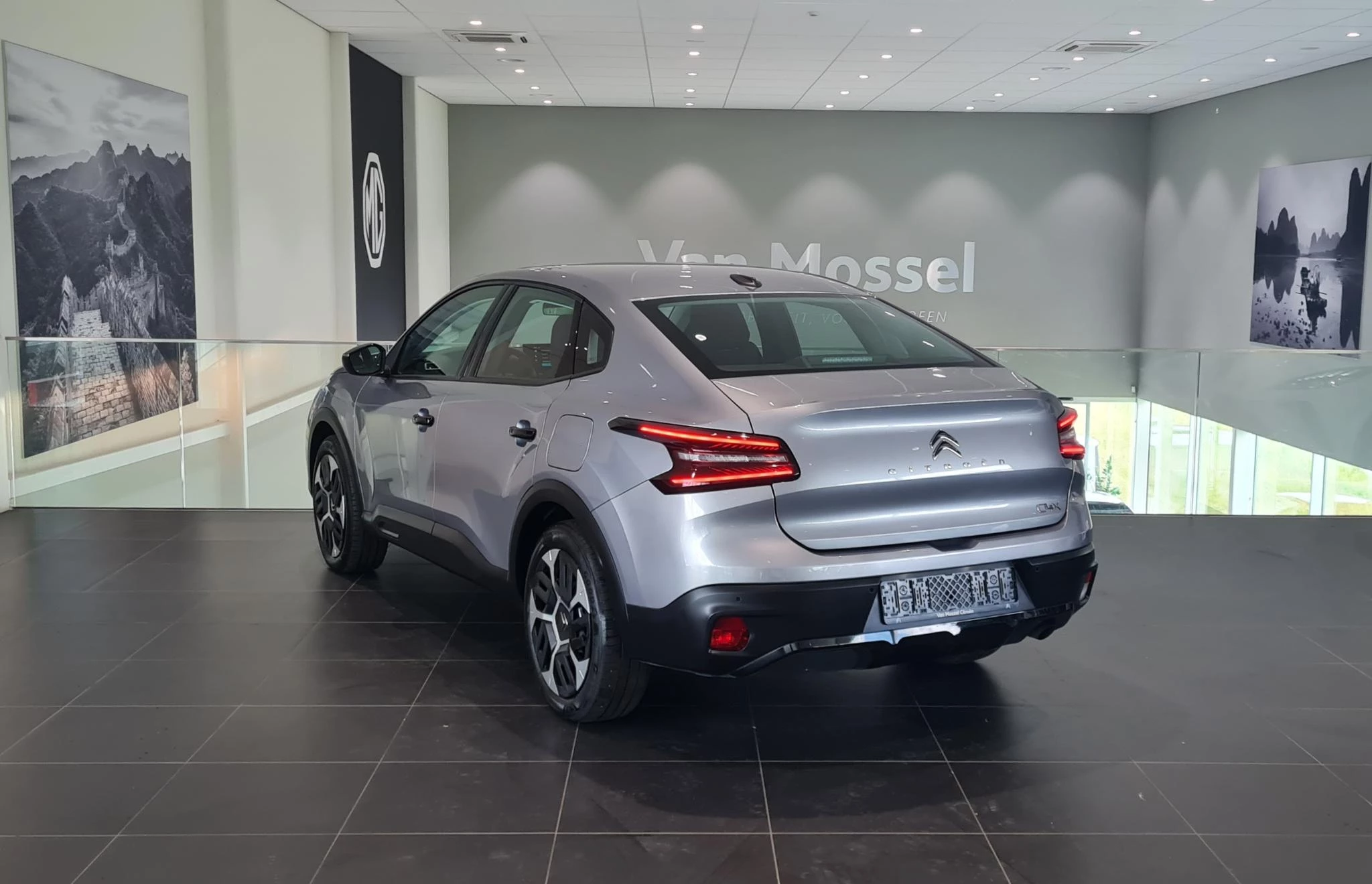 Citroën-C4 X-image-7