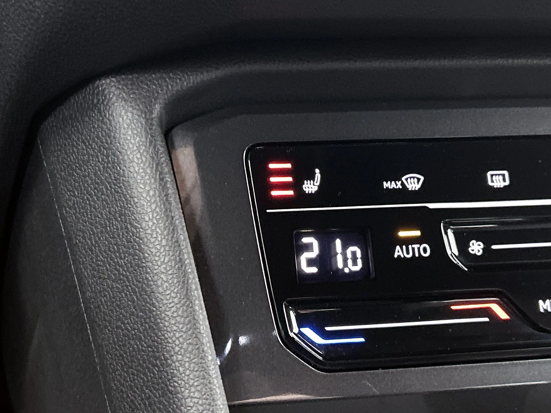 Volkswagen-Tiguan Allspace-image-7