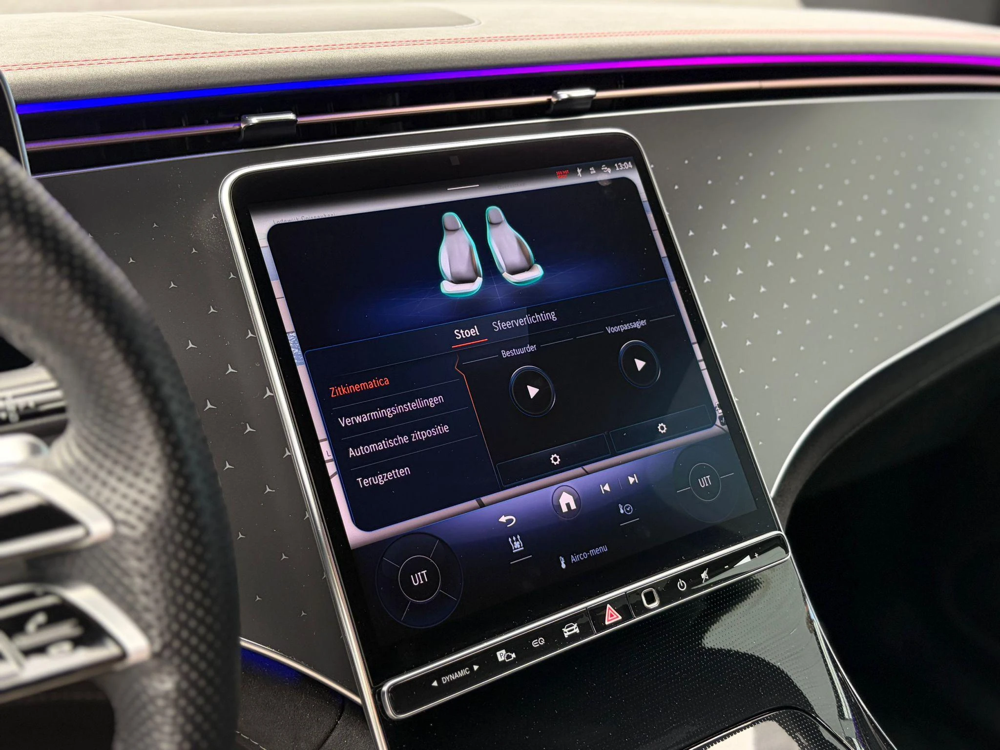 Mercedes-Benz-EQE-image-17