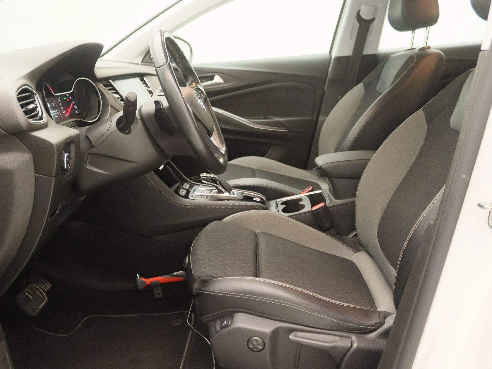 Opel-Grandland X-image-11