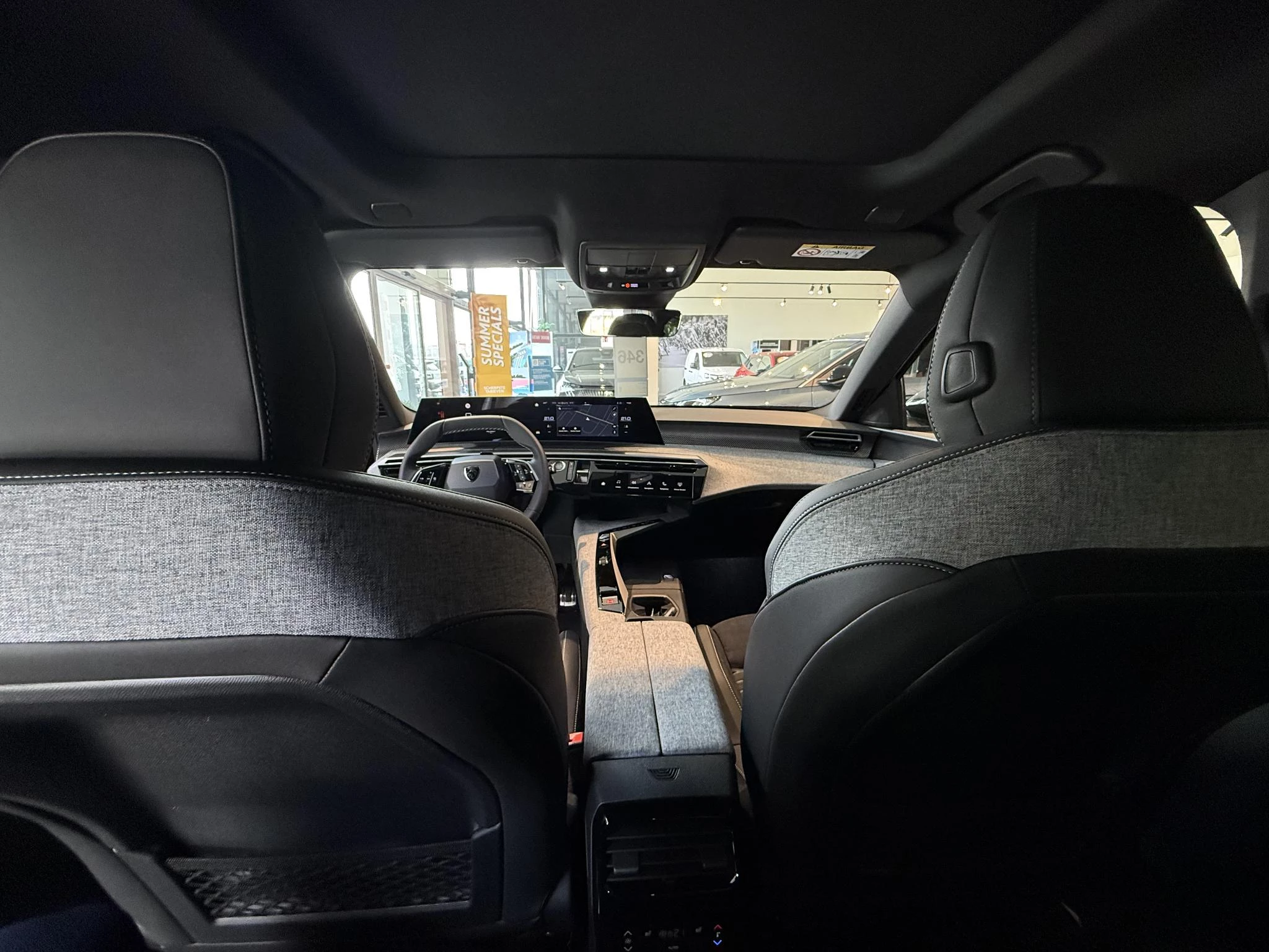 Peugeot e-5008 e-5008 210 GT