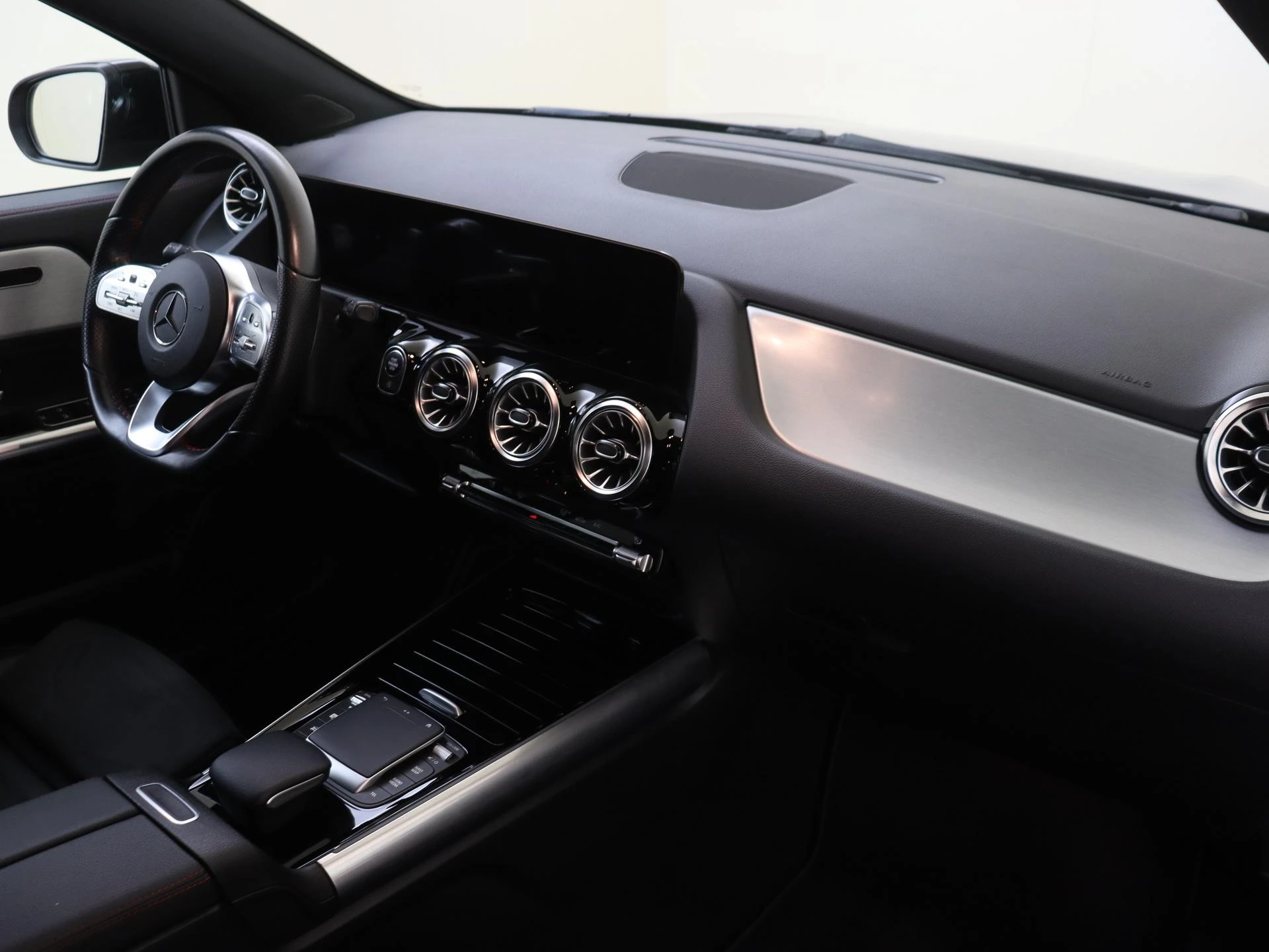 Mercedes-Benz GLA 200 AMG Line