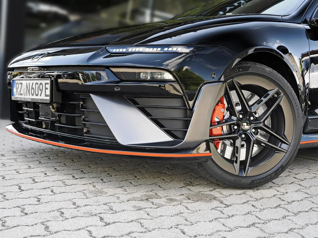 Hyundai-IONIQ 6-image-2