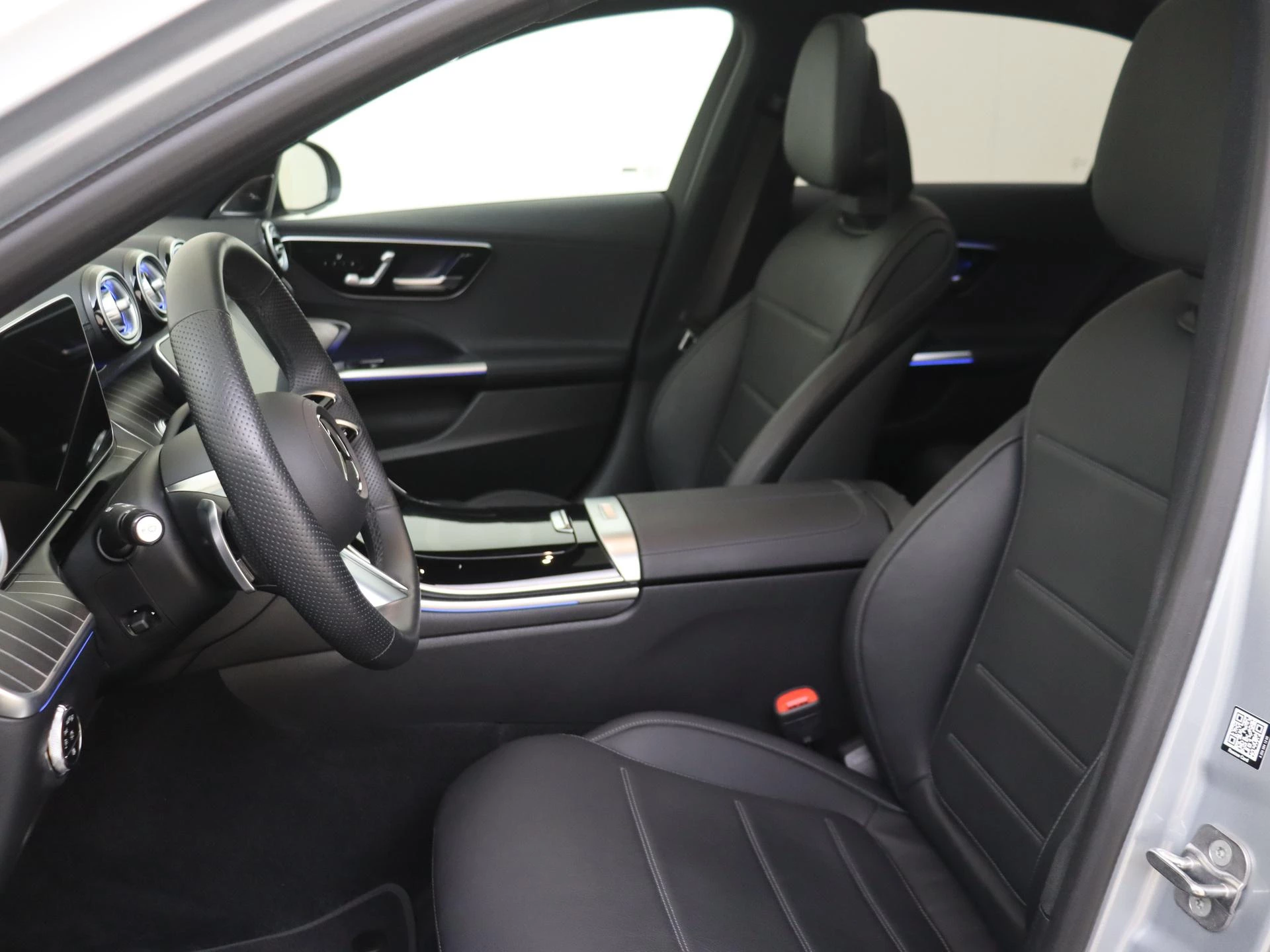 Mercedes-Benz-C-Klasse-image-10