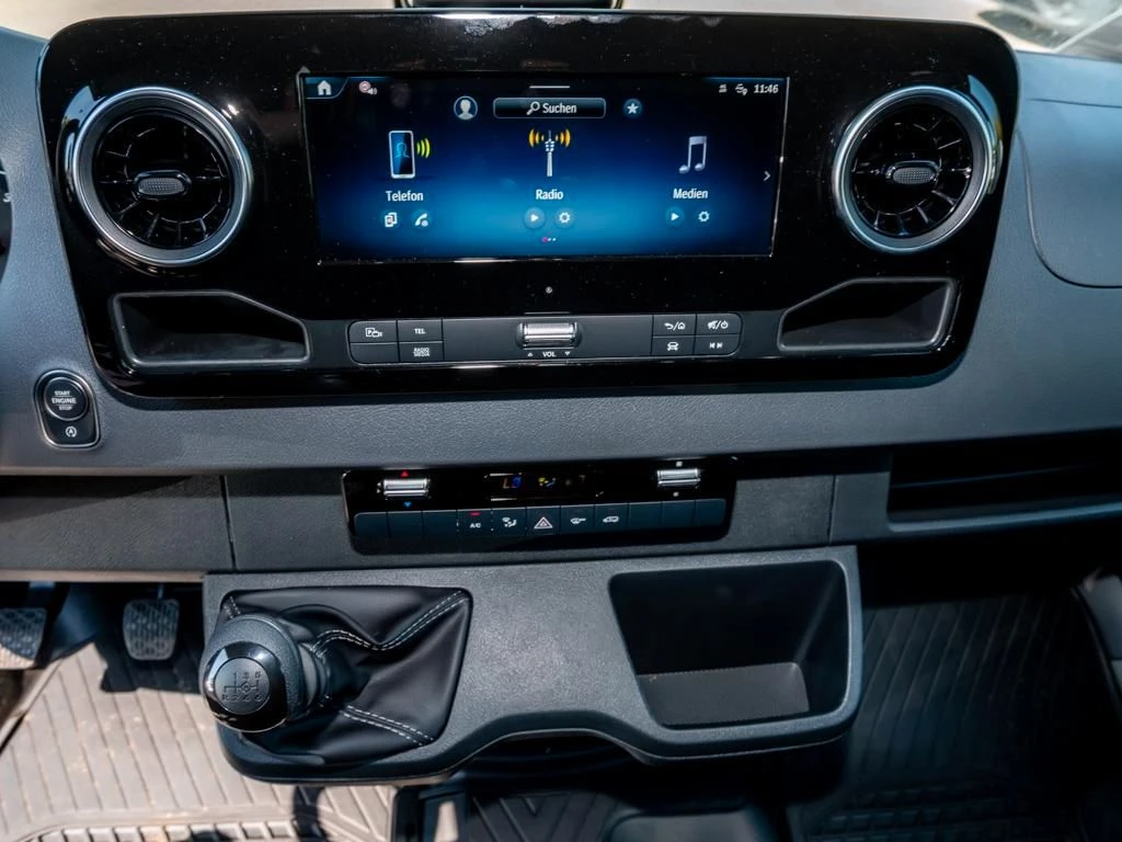 Mercedes-Benz-Sprinter 317-image-10