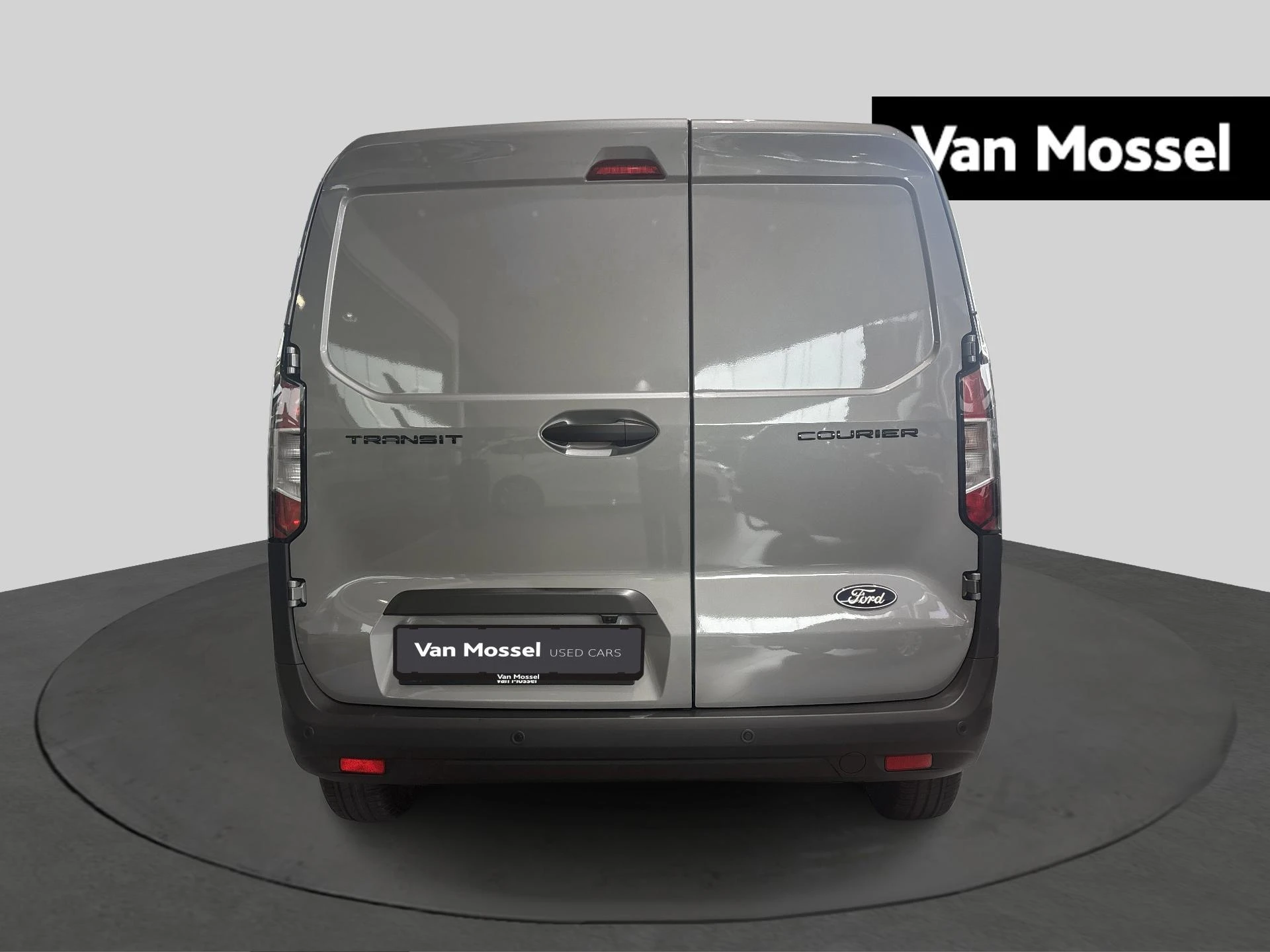 Ford-Transit Courier-image-2