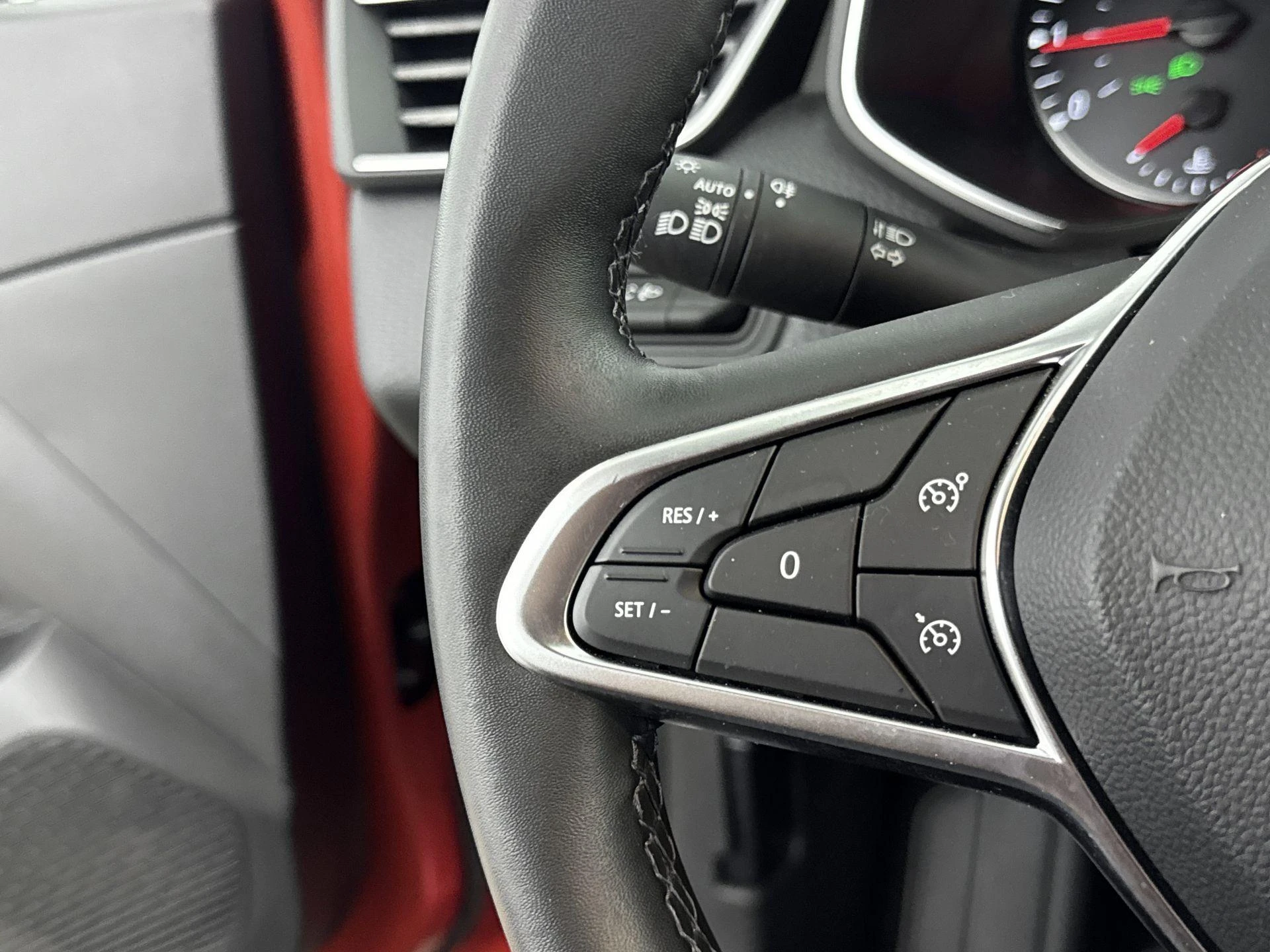 Renault-Clio-image-5