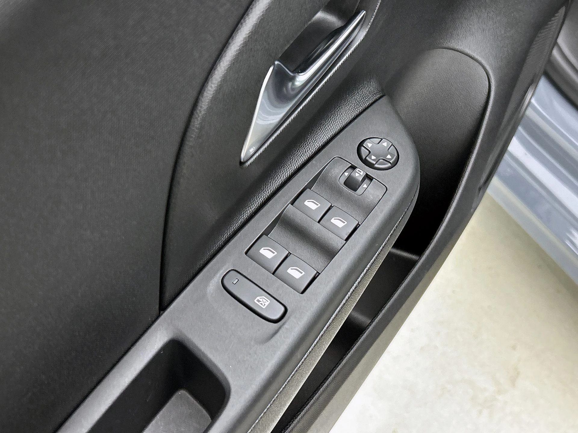 Opel-Corsa-e-image-27