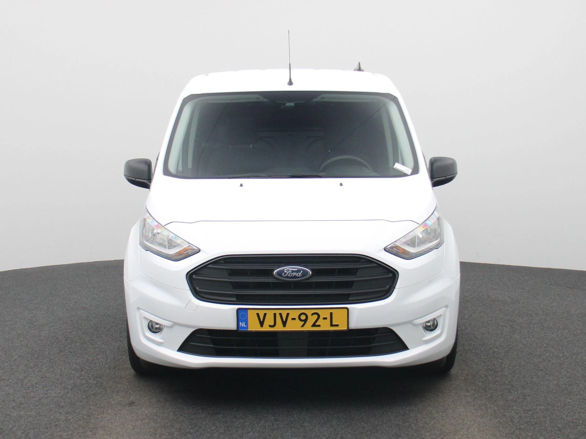 Ford-Transit Connect-image-2
