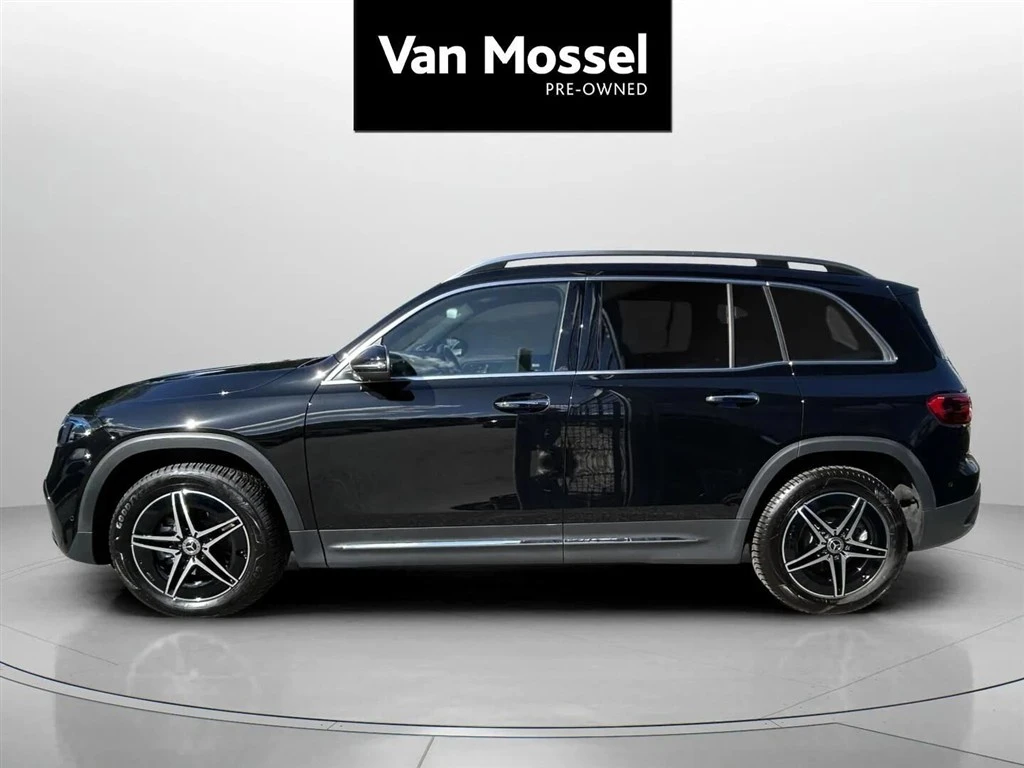 Mercedes-Benz-EQB-image-7