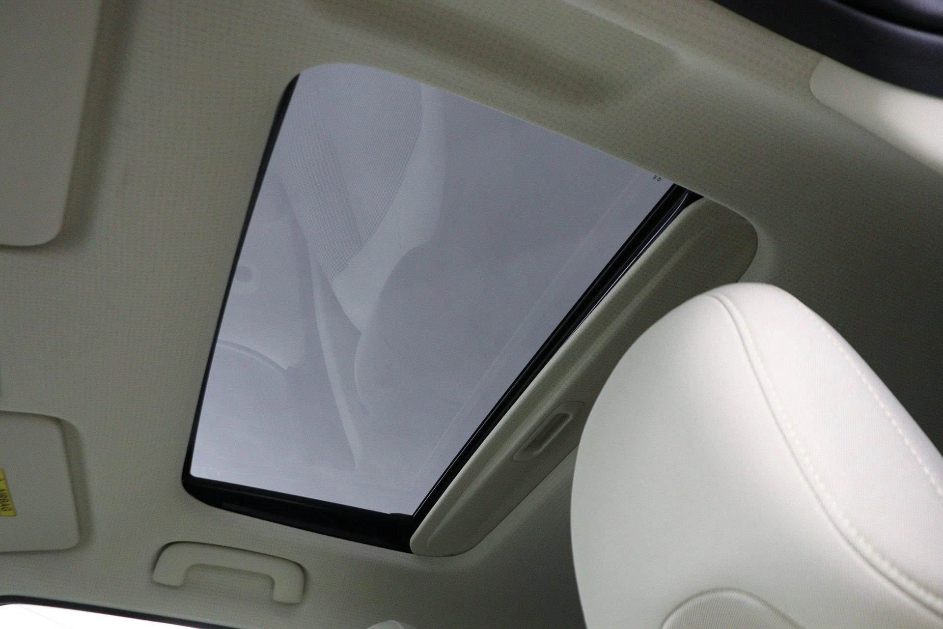 Hyundai-Inster-image-37