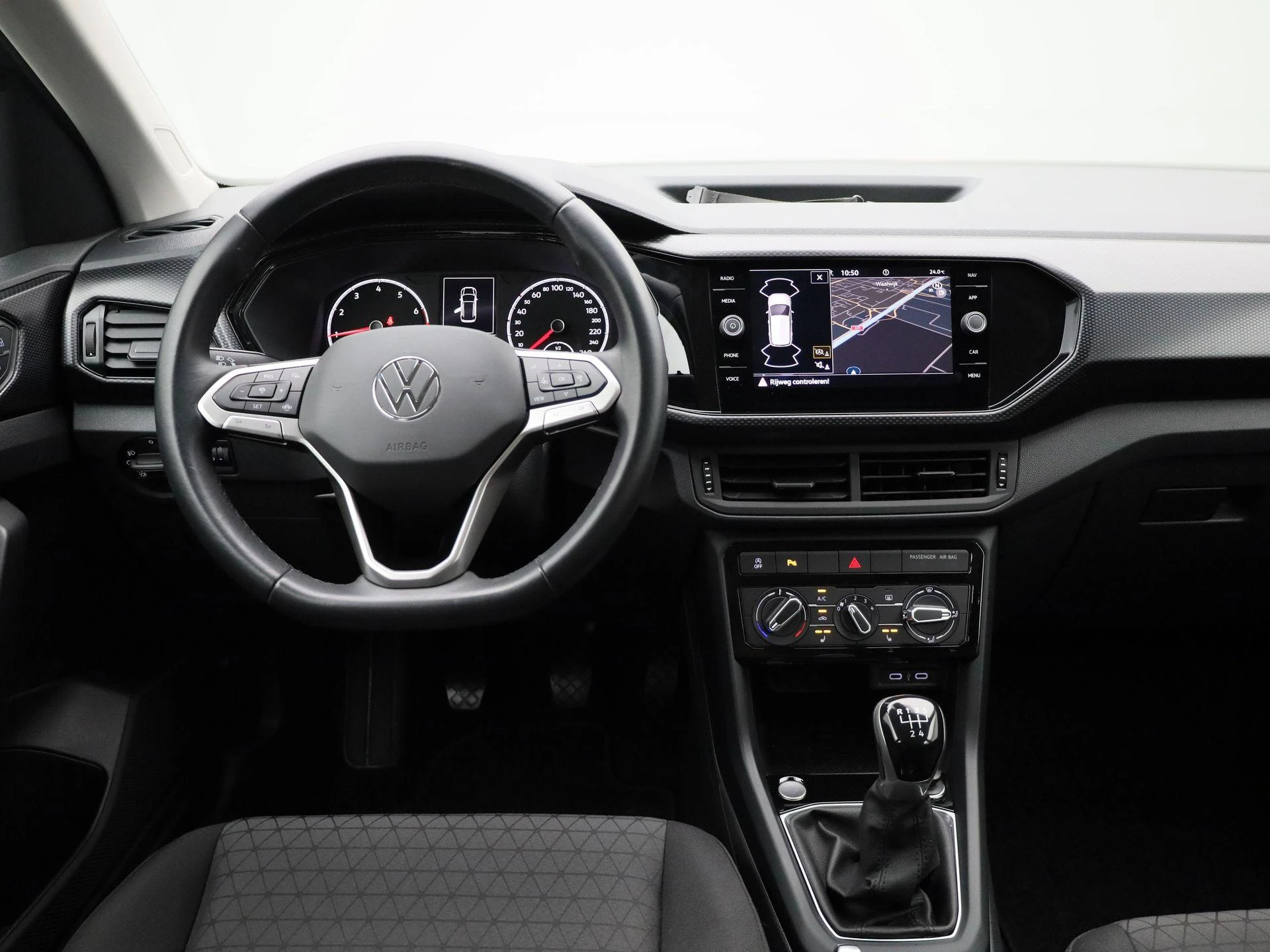 Volkswagen-T-Cross-image-6