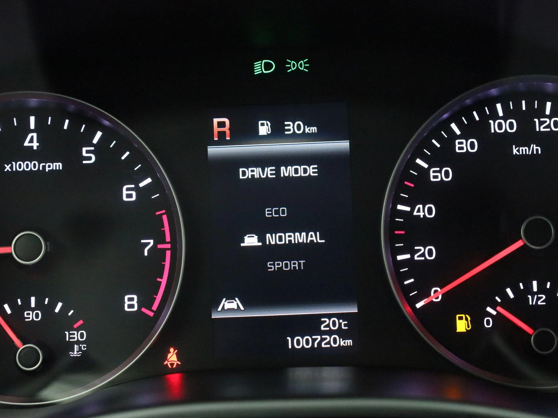 Kia-Stonic-image-25
