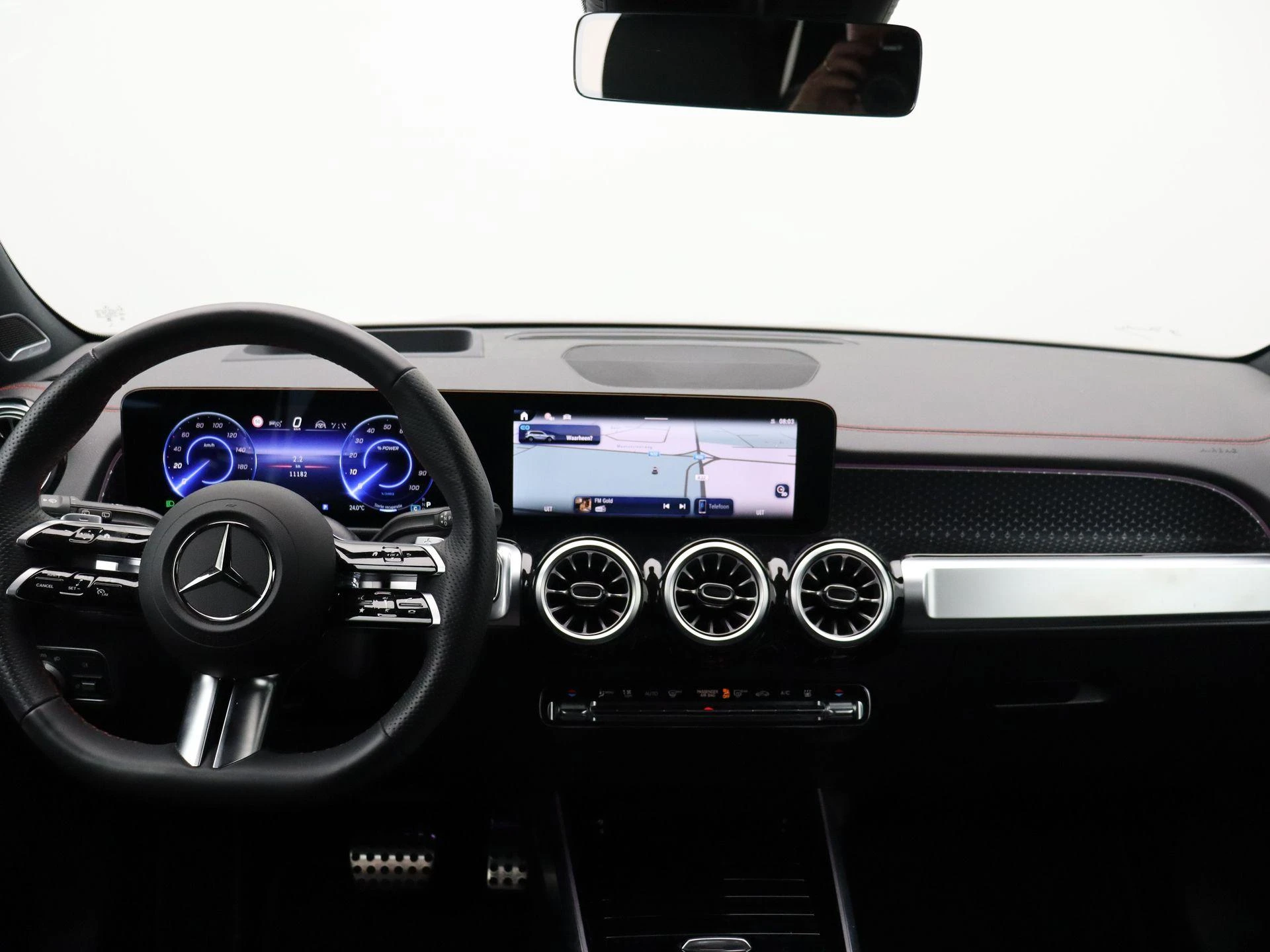 Mercedes-Benz EQB 250+ AMG LINE + HEAD UP + BURMESTER + CARPLAY +