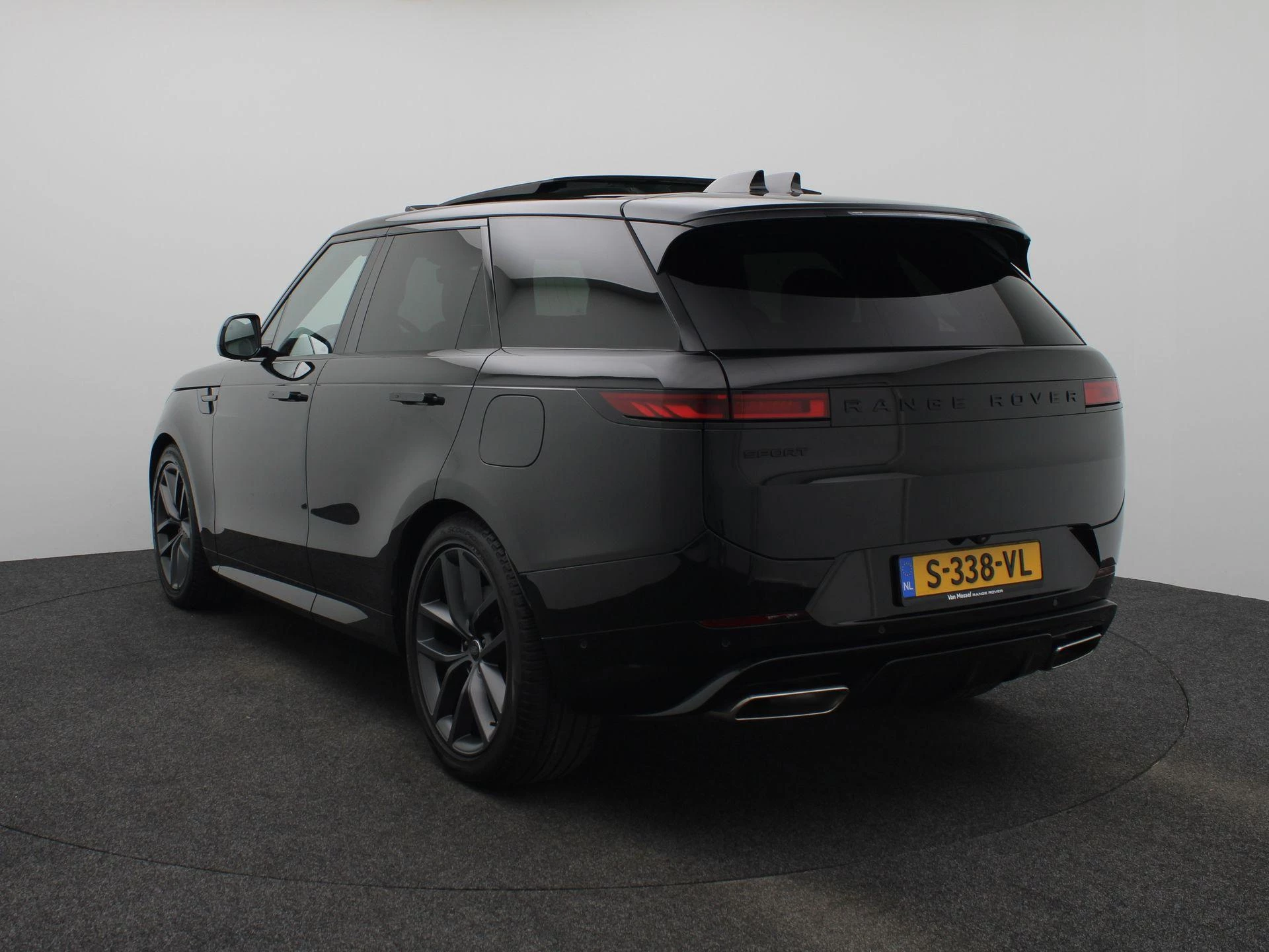 Land Rover-Range Rover Sport-image-1