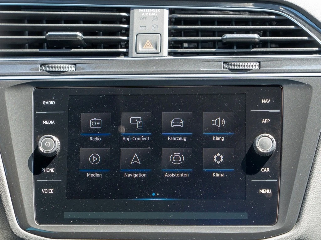 Volkswagen-Tiguan-image-13