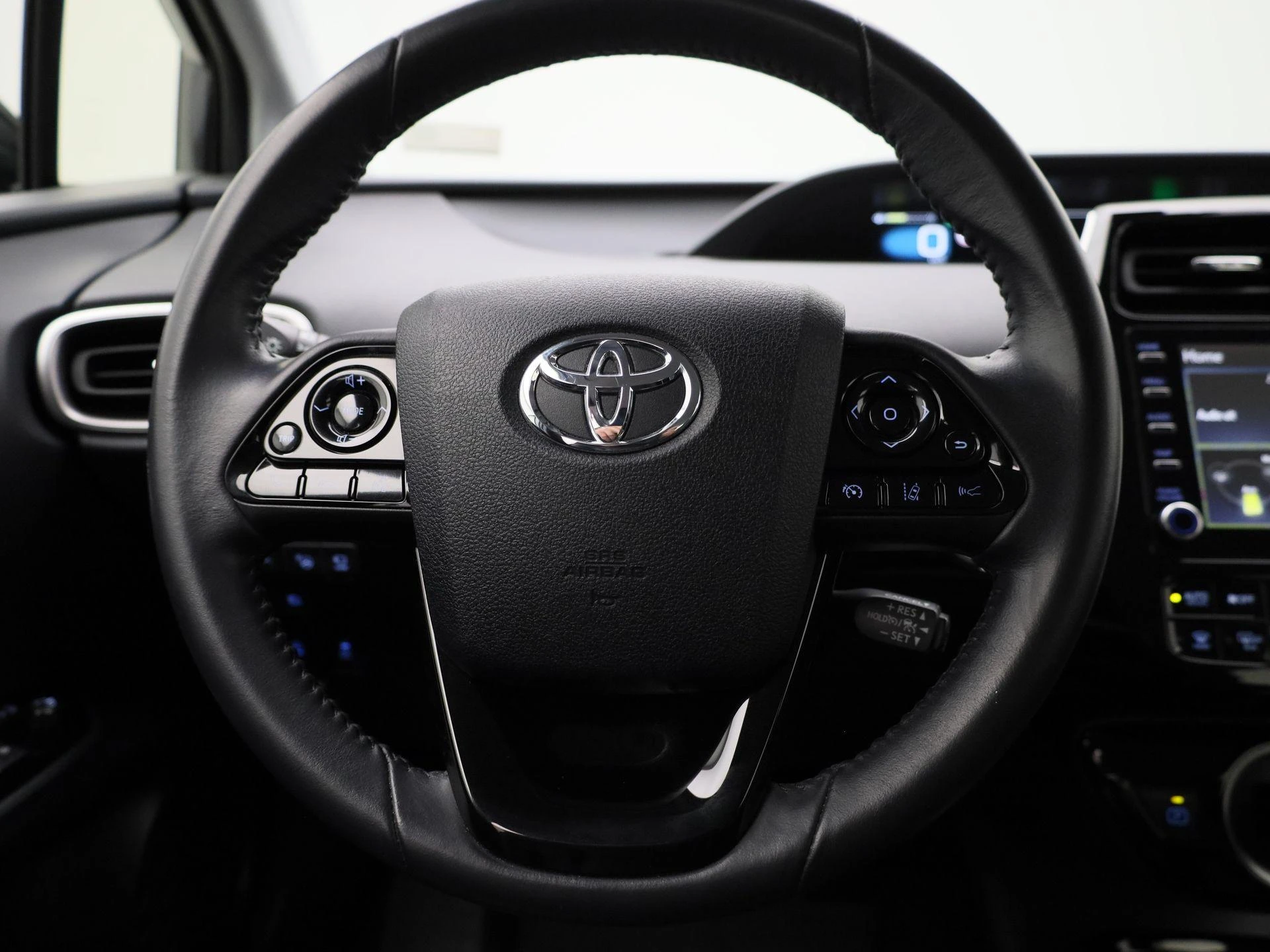 Toyota-Prius-image-6