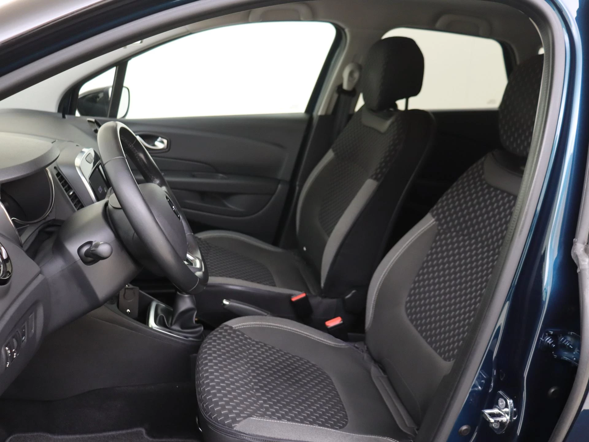 Renault-Captur-image-14
