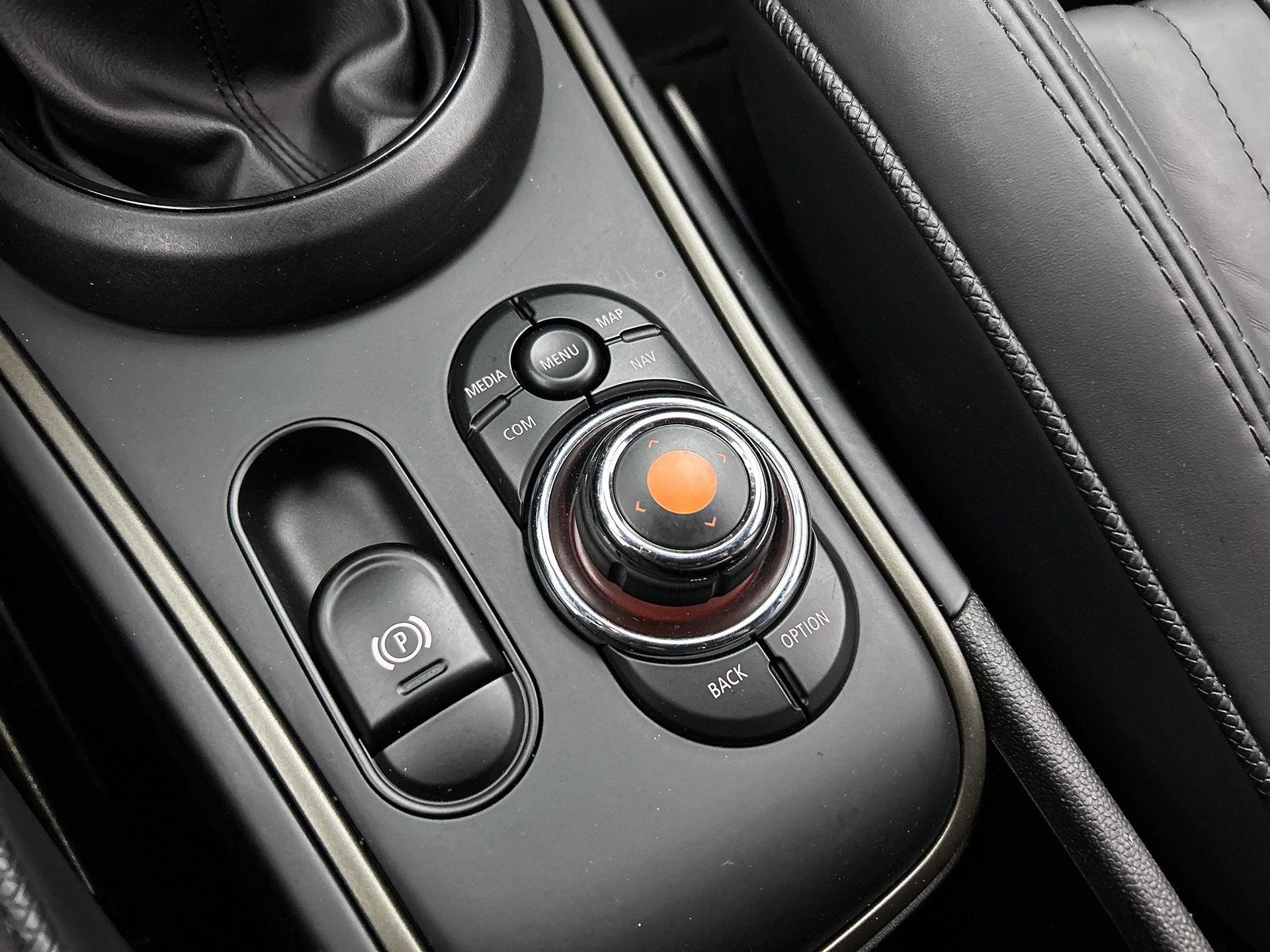 MINI-Countryman-image-9