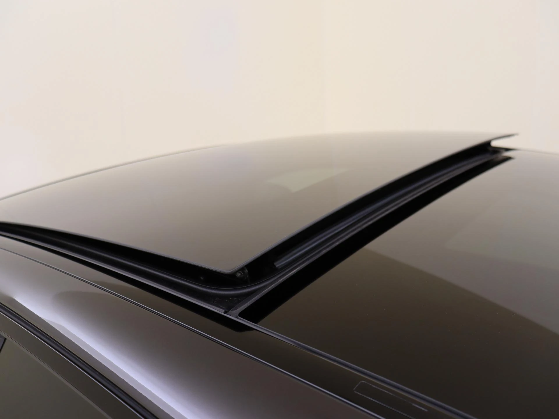 Mercedes-Benz-E-Klasse-image-28