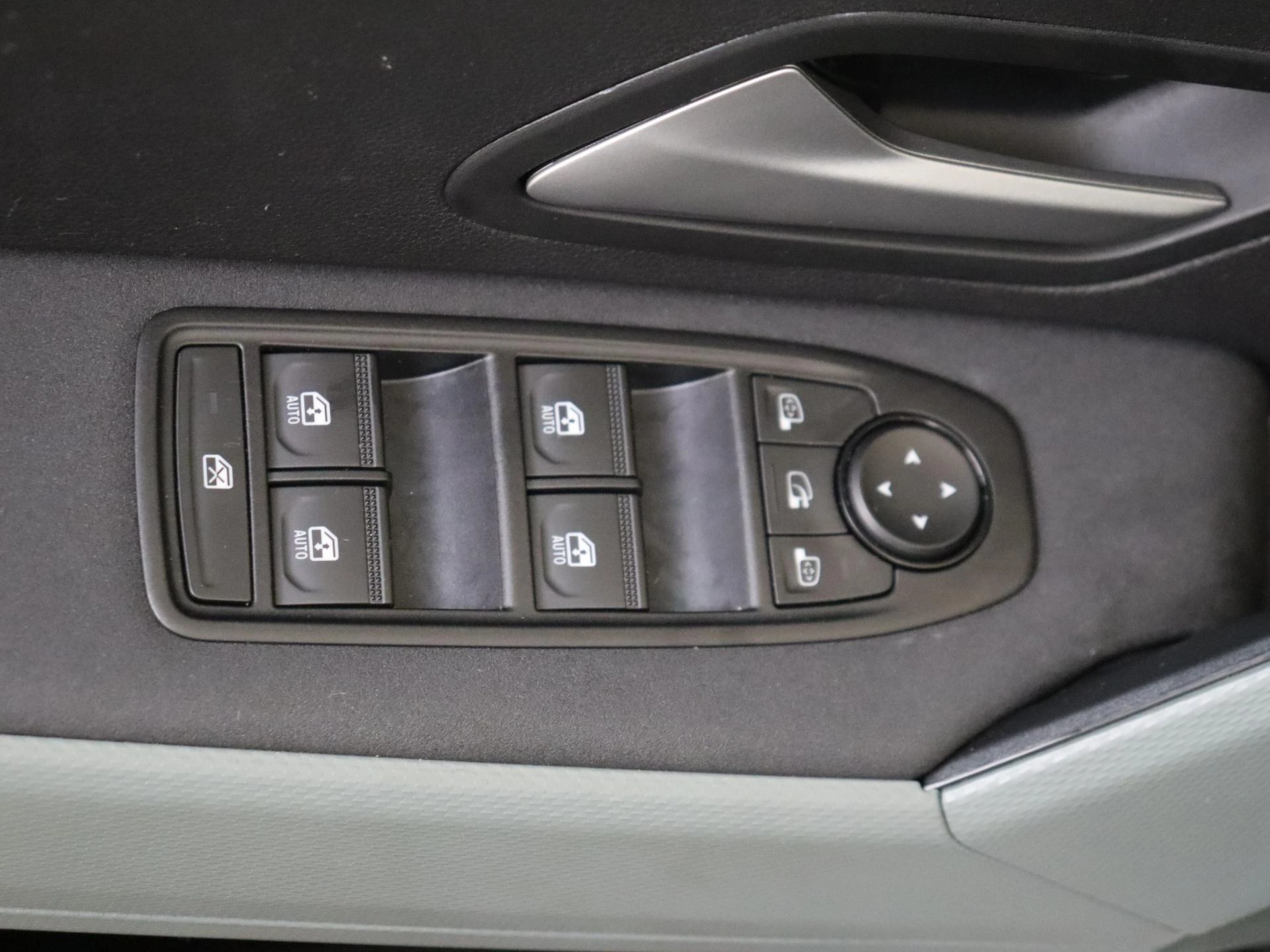 Dacia-Duster-image-23
