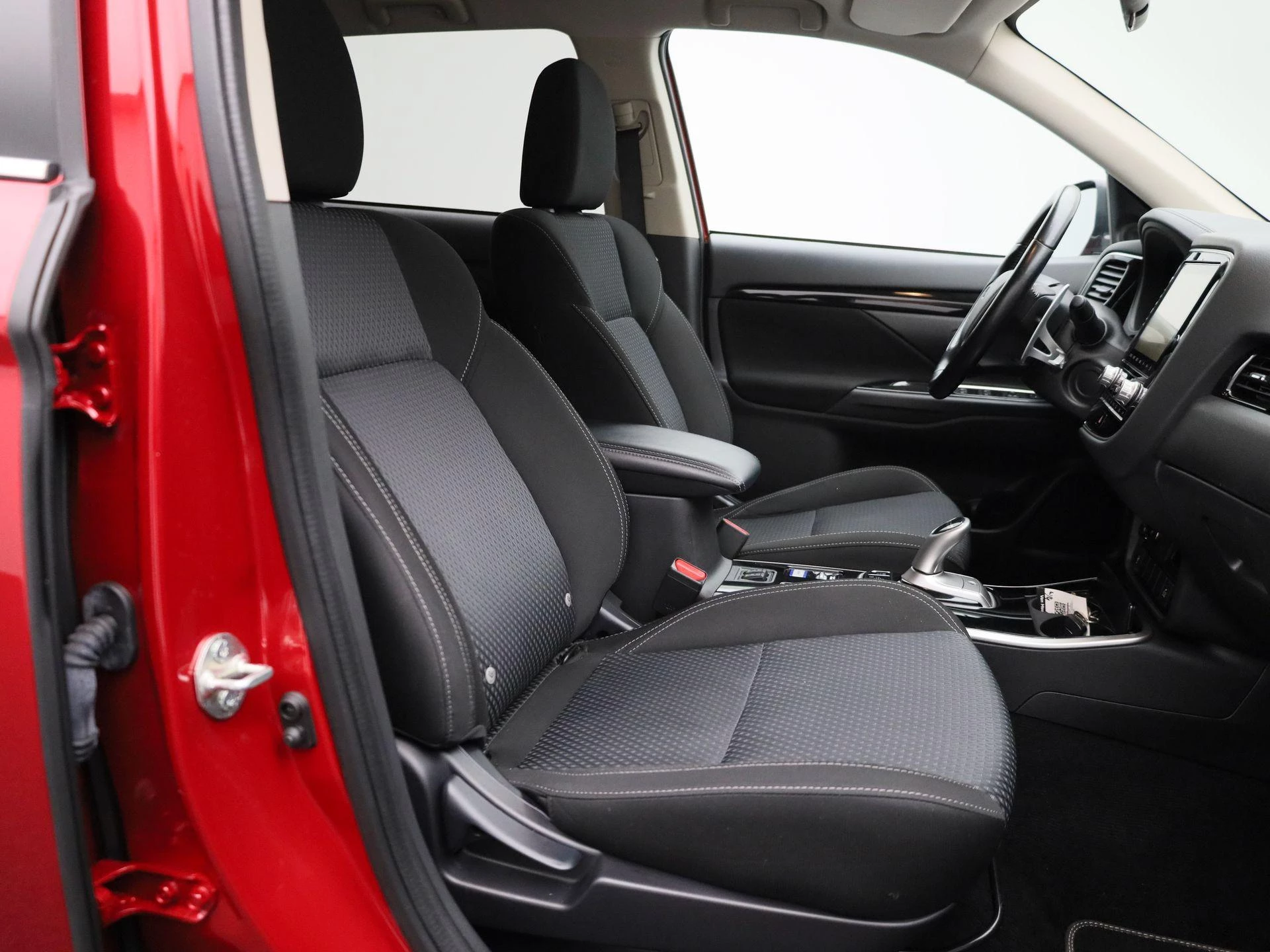 Mitsubishi-Outlander-image-31