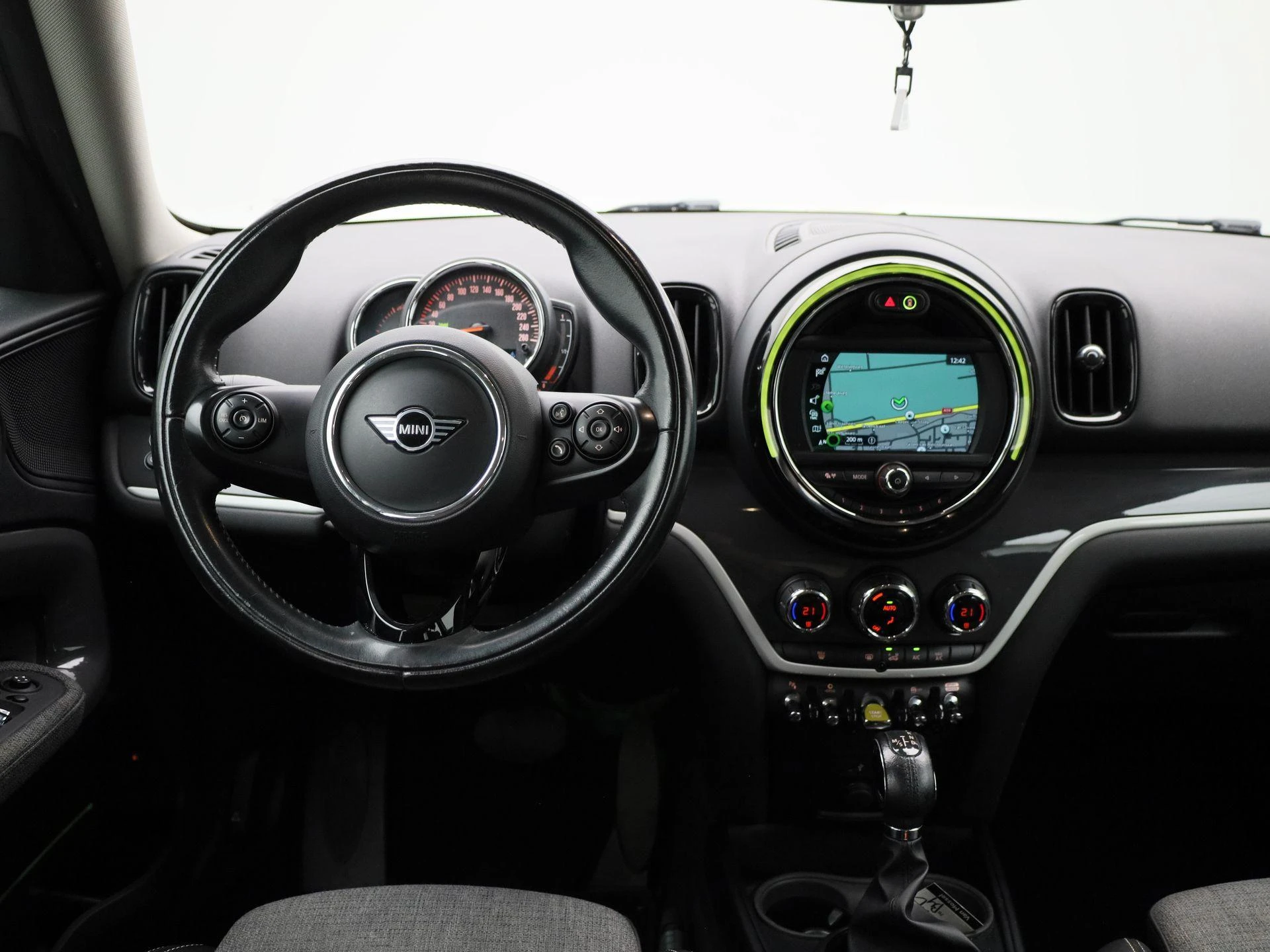 MINI-Countryman-image-6