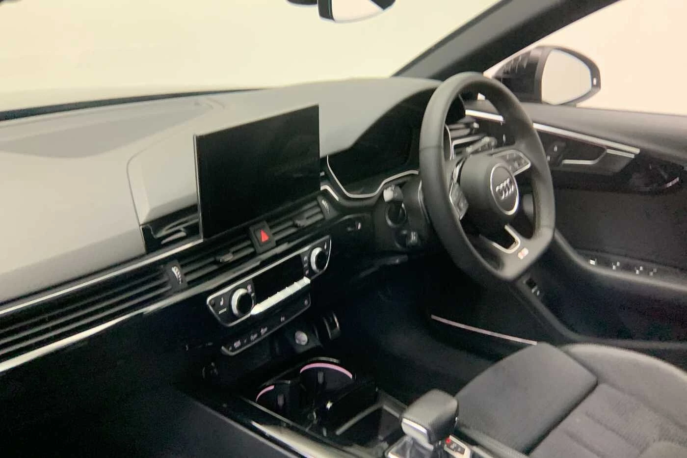 Audi-A4-image-11