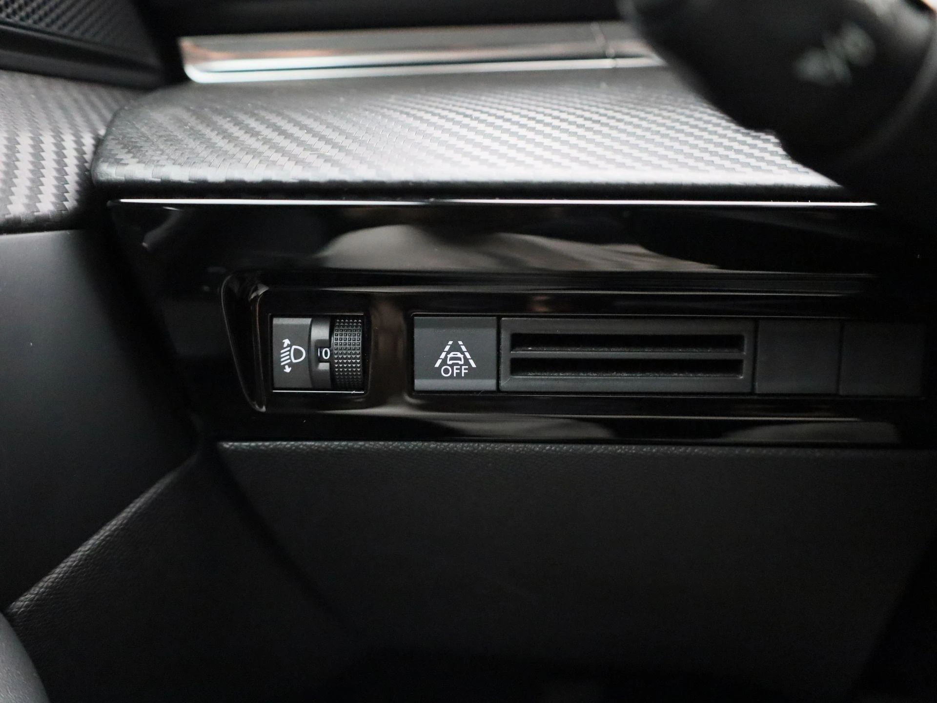 Peugeot-508-image-25