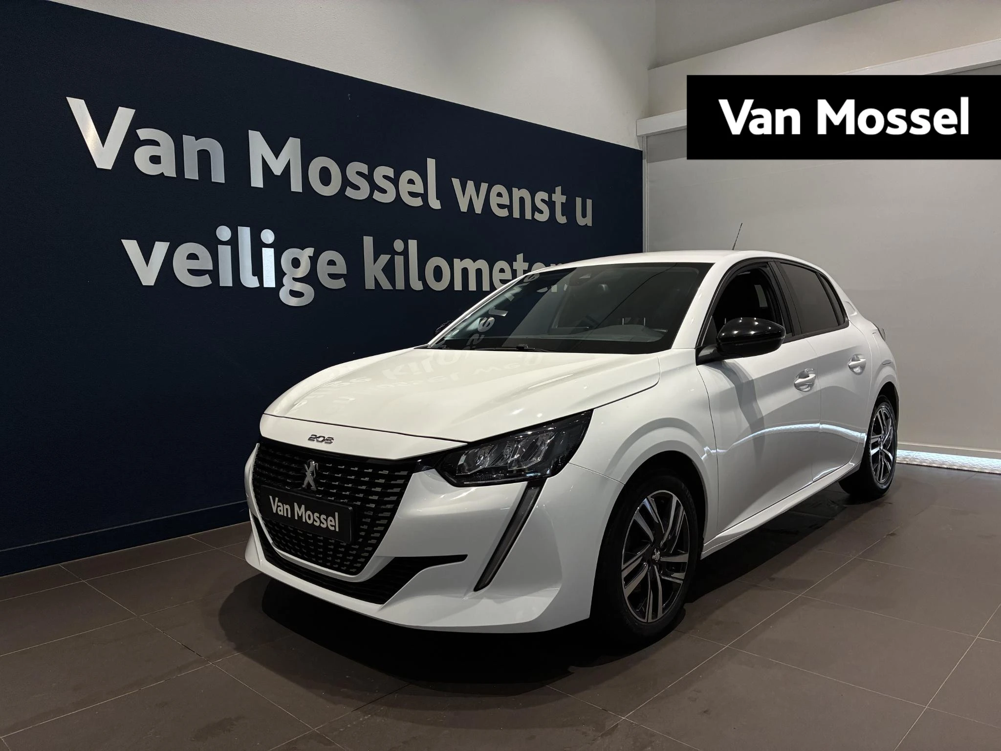 Peugeot-208-image-0