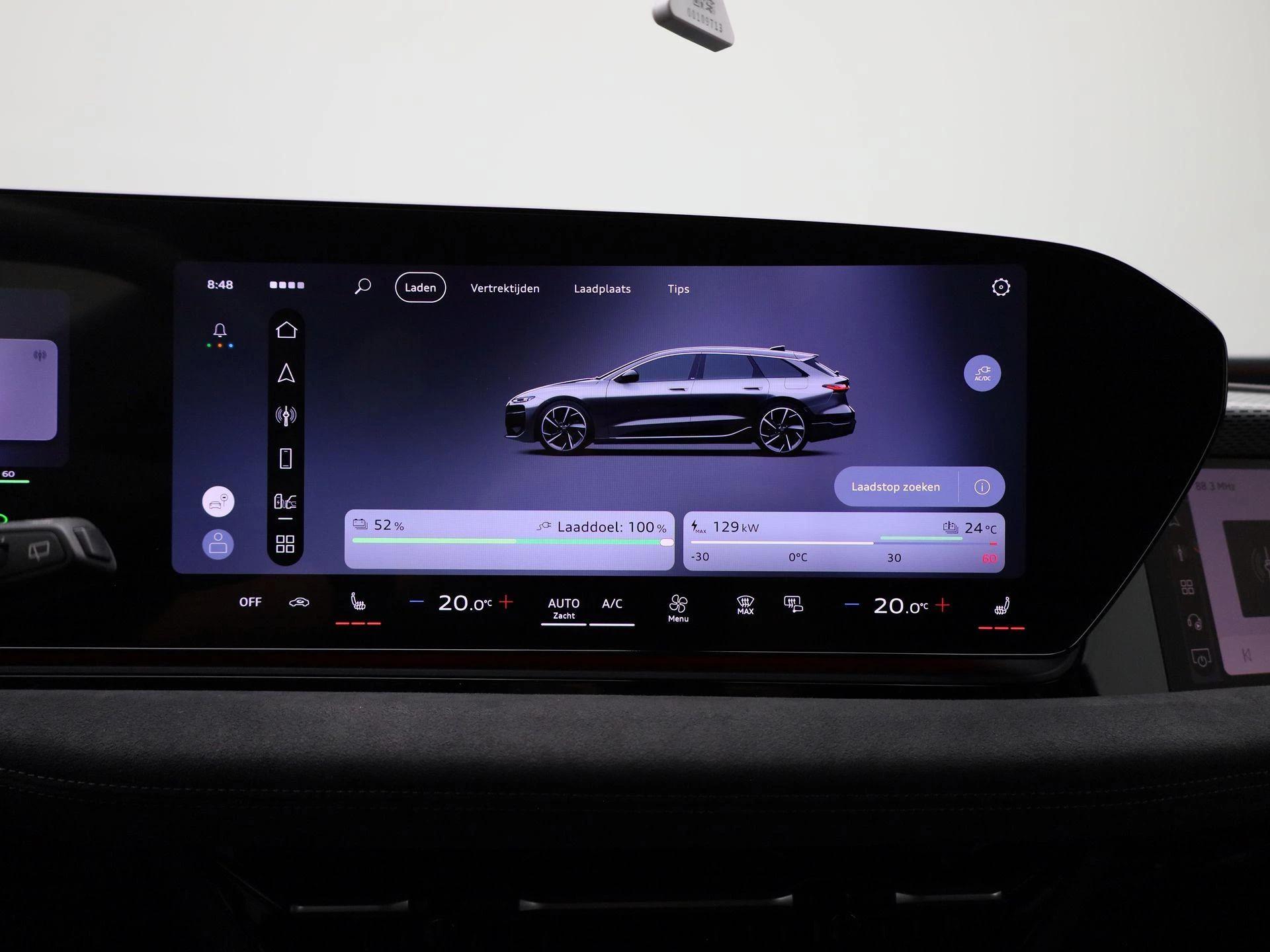 Audi-A6 Avant e-tron-image-32