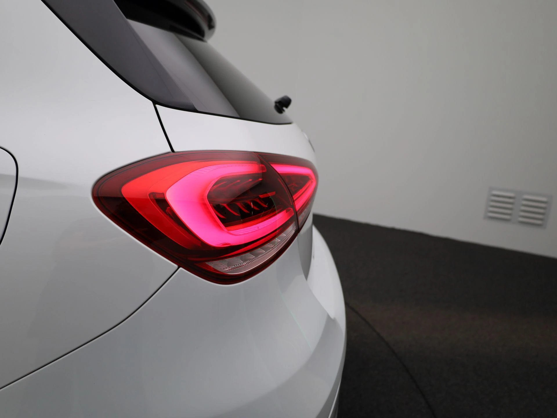 Mercedes-Benz-A-Klasse-image-54