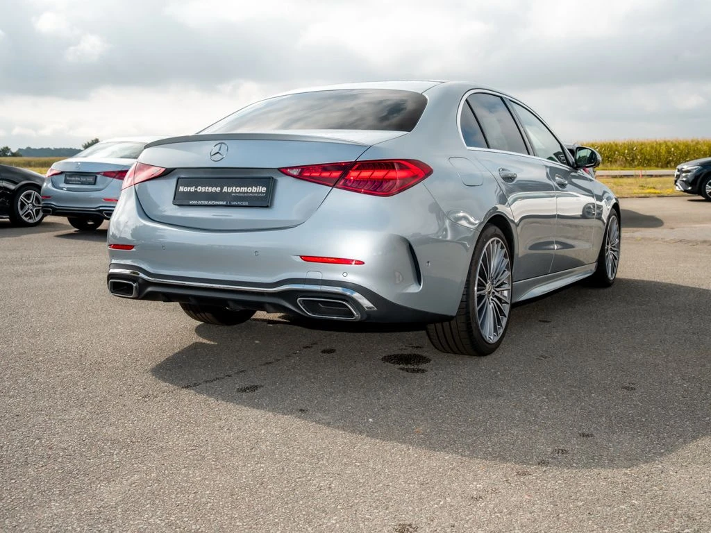 Mercedes-Benz-C-Klasse 180-image-5