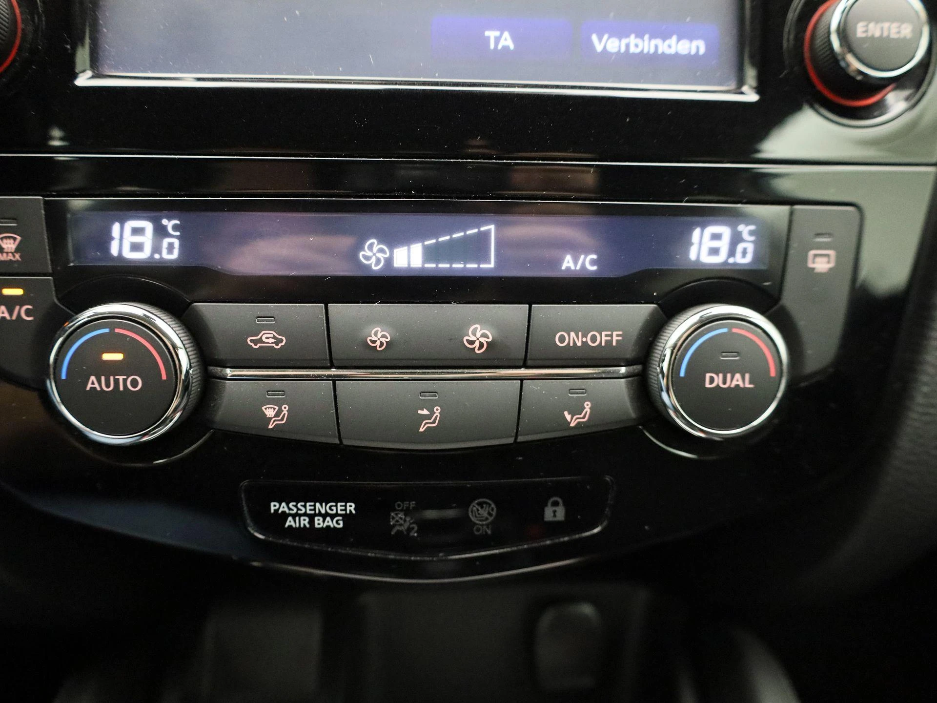 Nissan-QASHQAI-image-21
