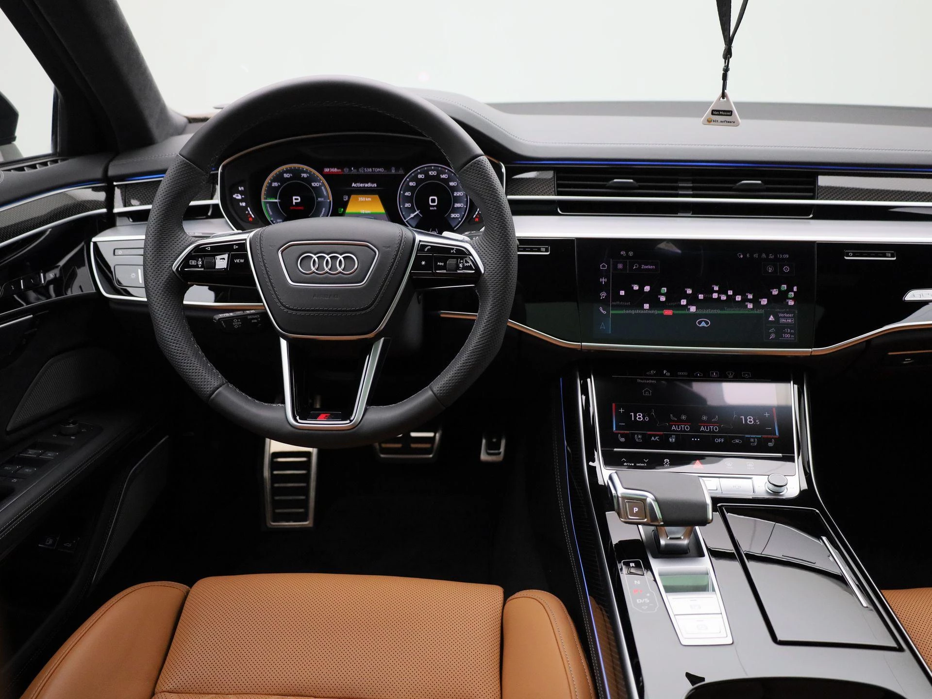 Audi A8 60 TFSI e quattro Lang 340 PK