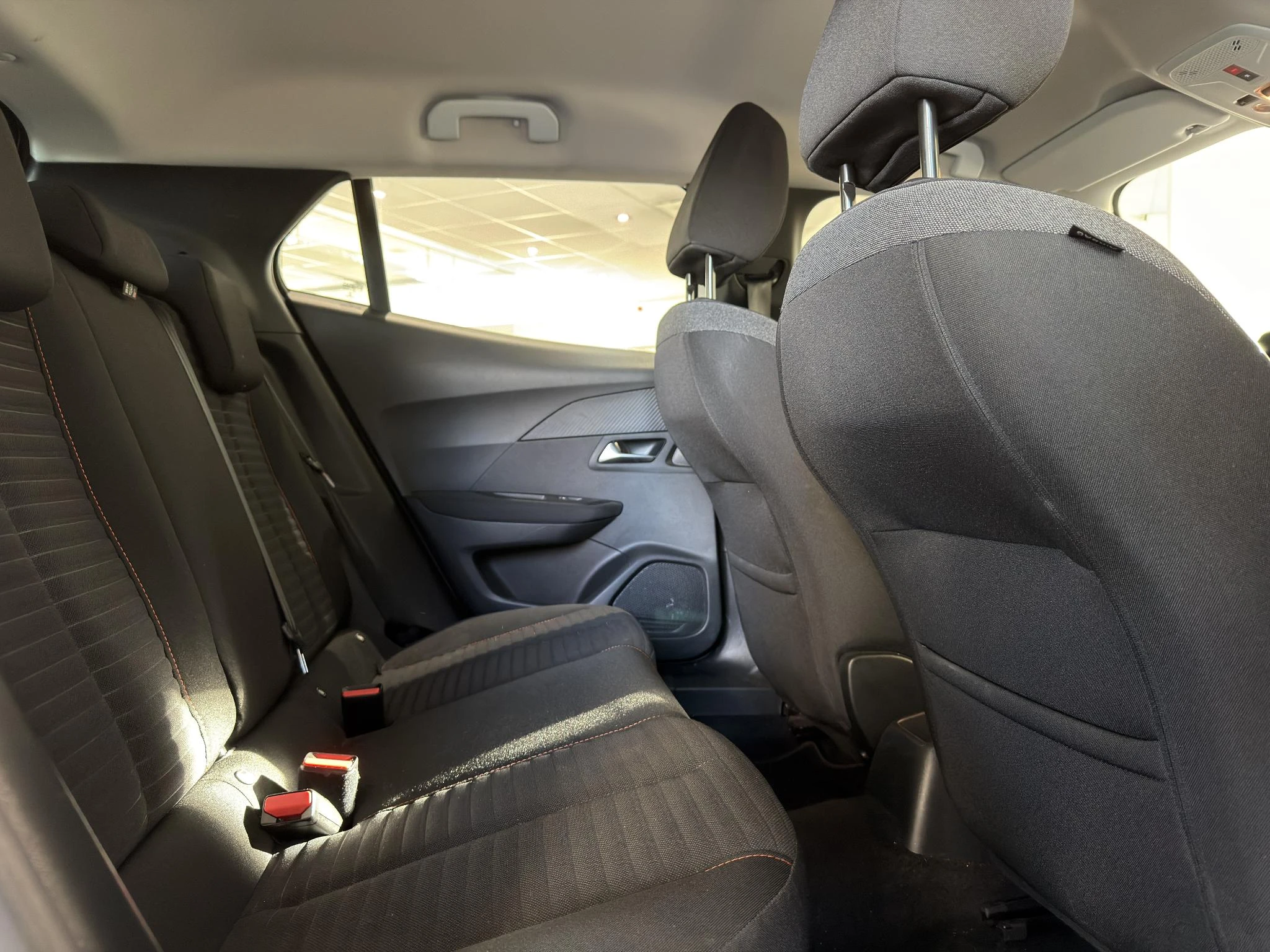 Peugeot-2008-image-9