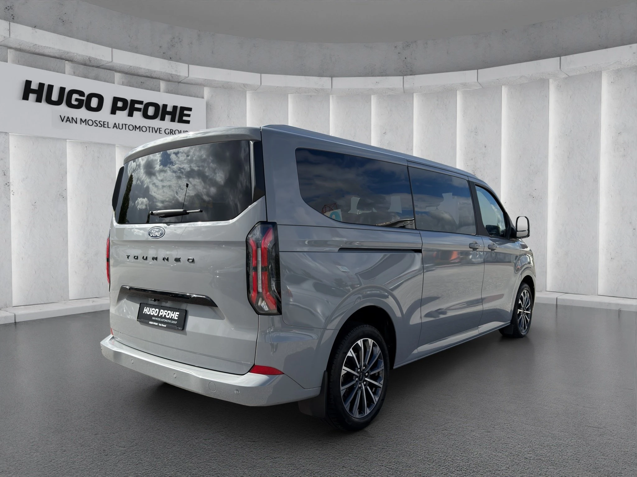 Ford-Tourneo Custom-image-4