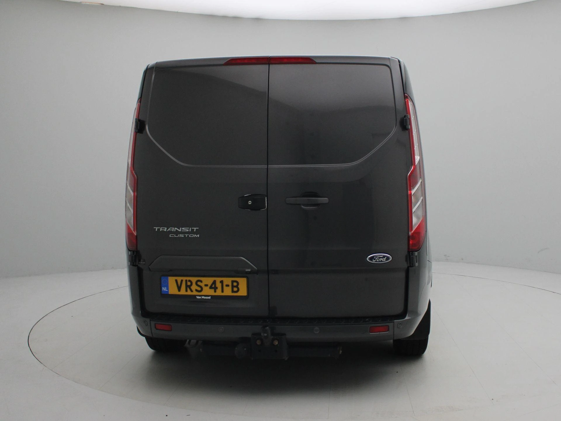 Ford-Transit Custom-image-4