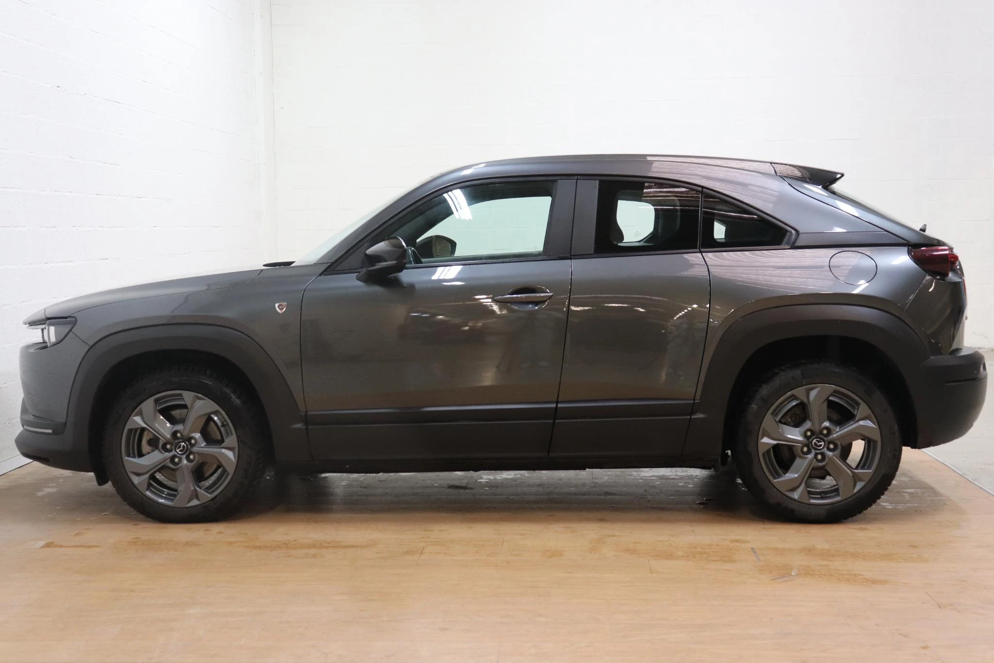 Mazda-MX-30-image-2