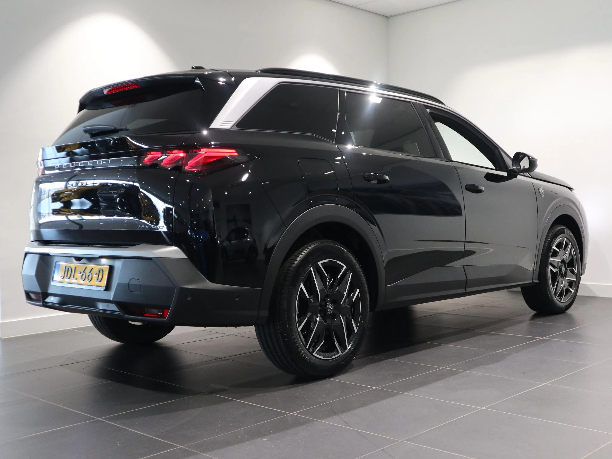 Peugeot-5008-image-3