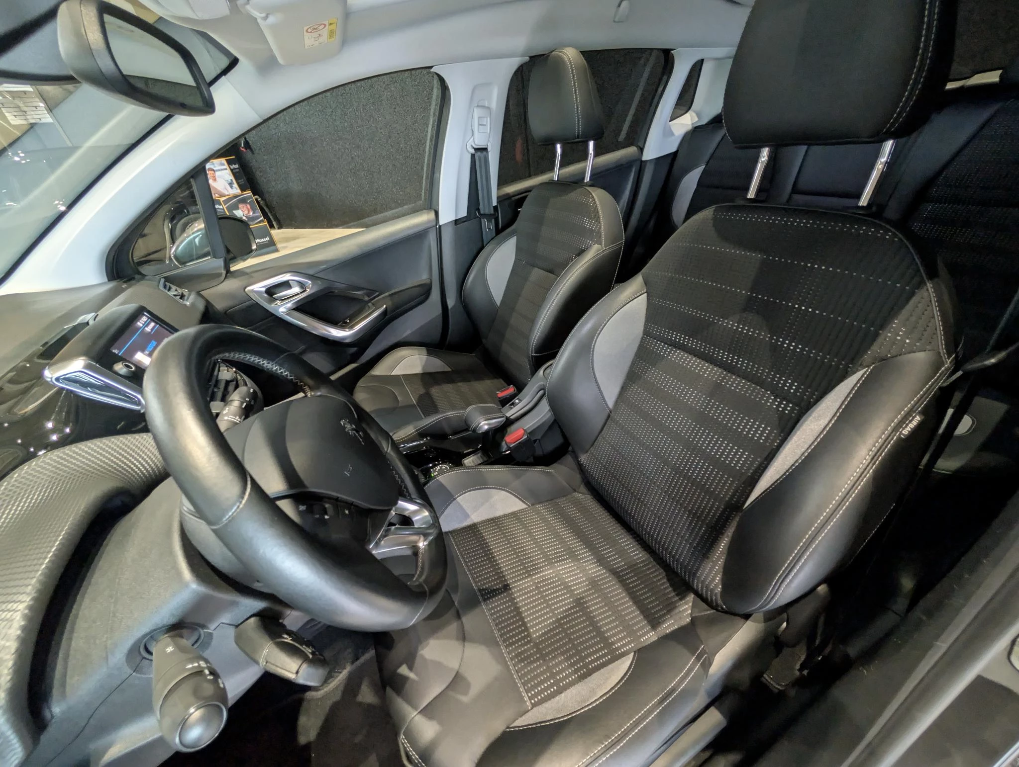 Peugeot 2008 1.2 Puretech 81kW s/s Crossway
