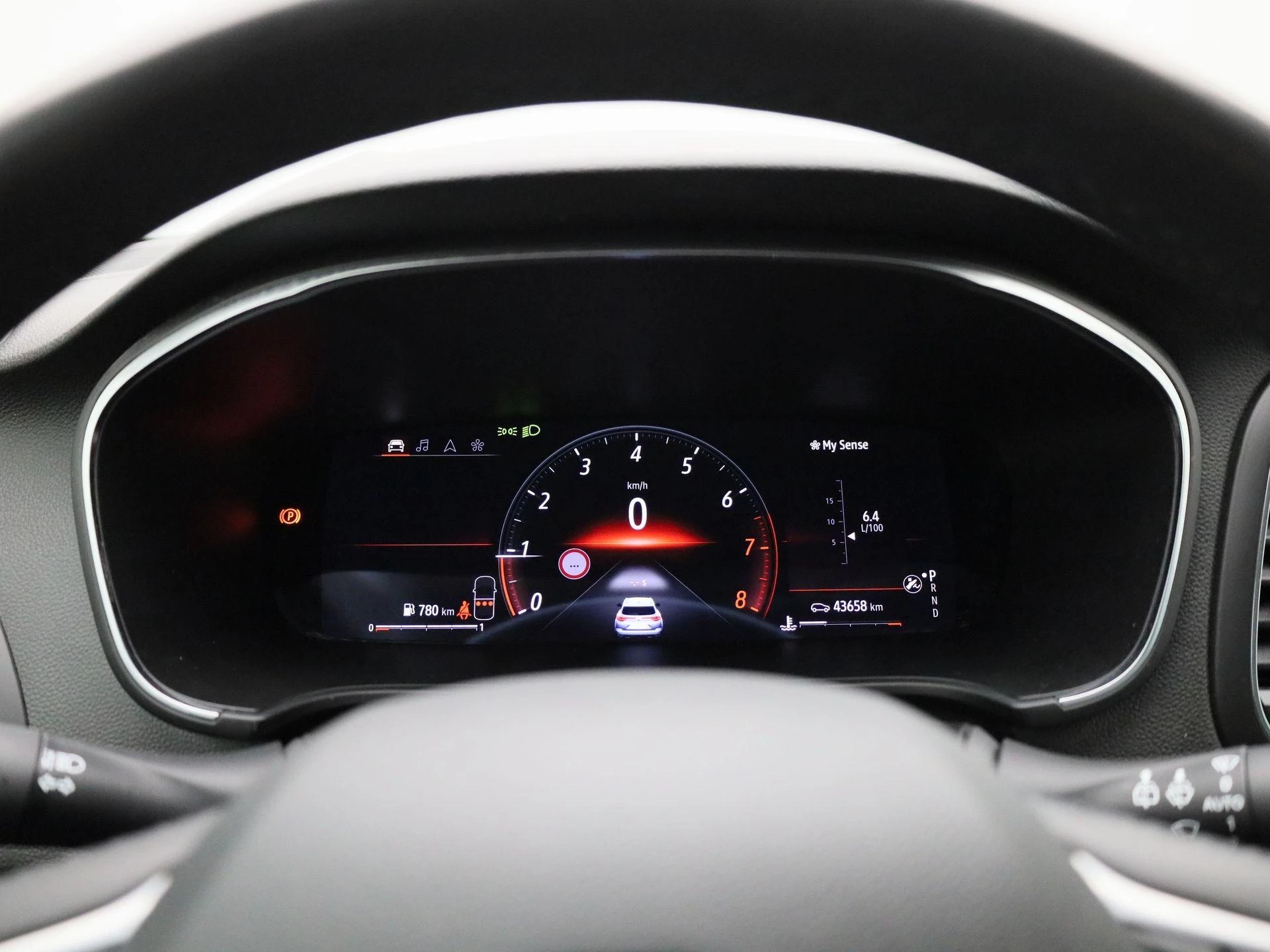 Renault-Mégane Estate-image-15