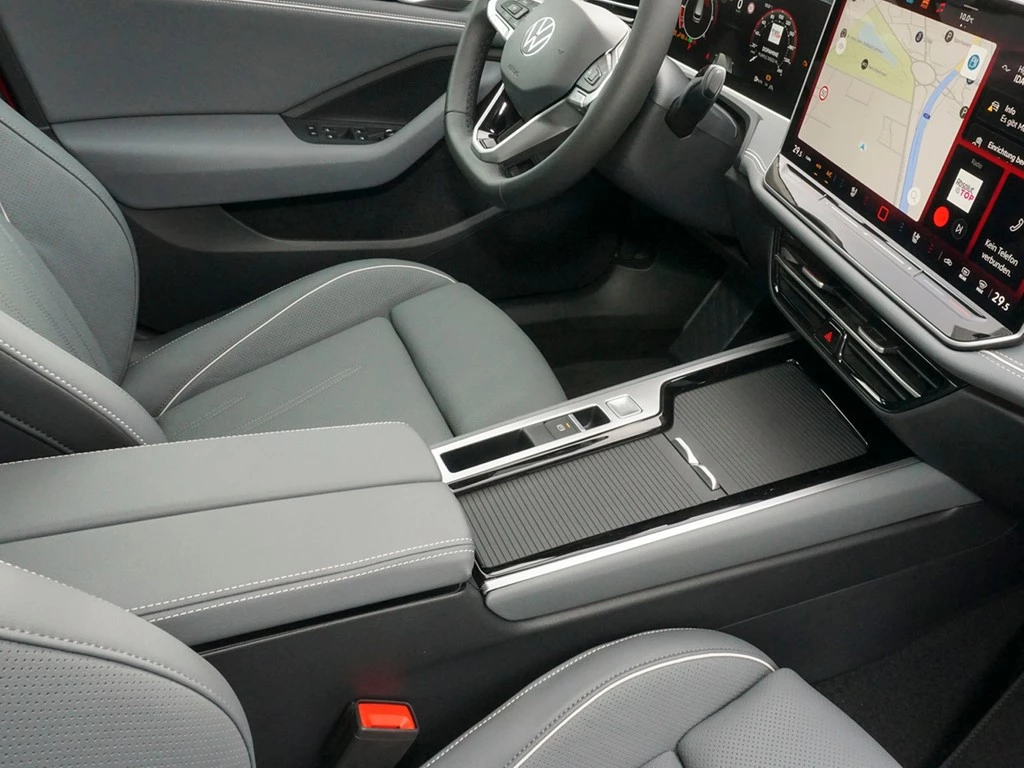 Volkswagen Passat Variant 2.0 TDI DSG Elegance AHK, Pano