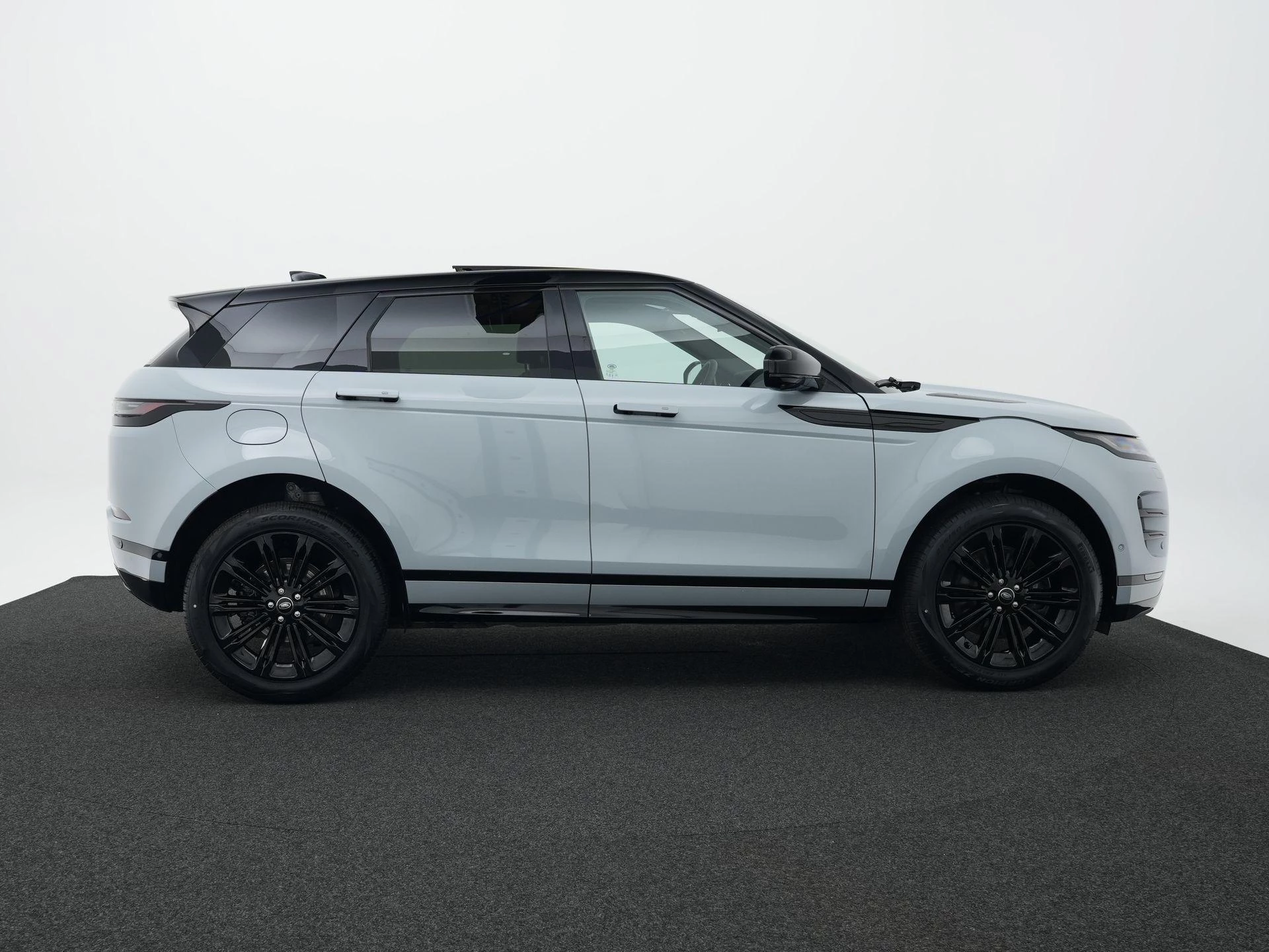 Land Rover-Range Rover Evoque-image-5