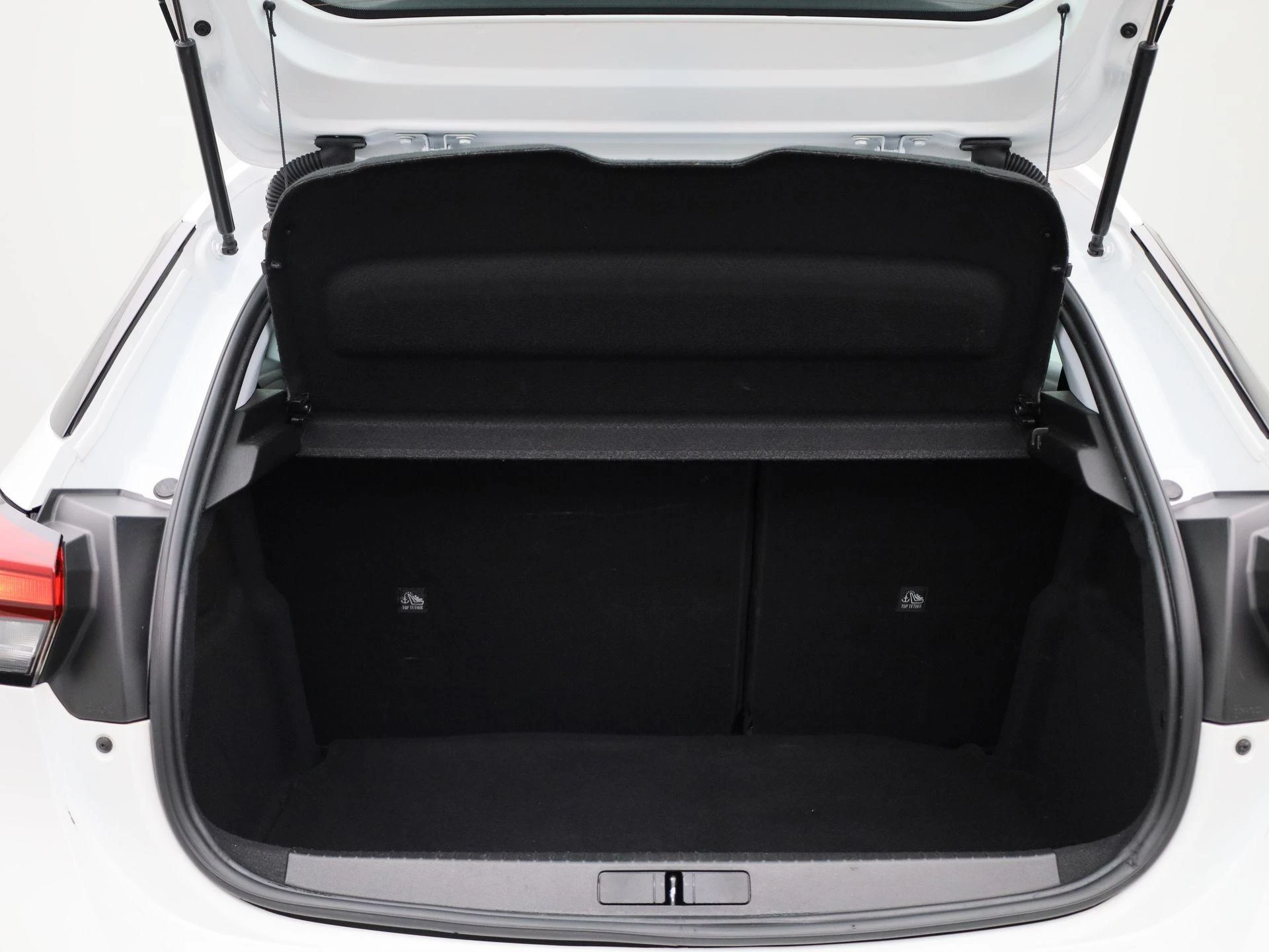 Opel-Corsa-image-13